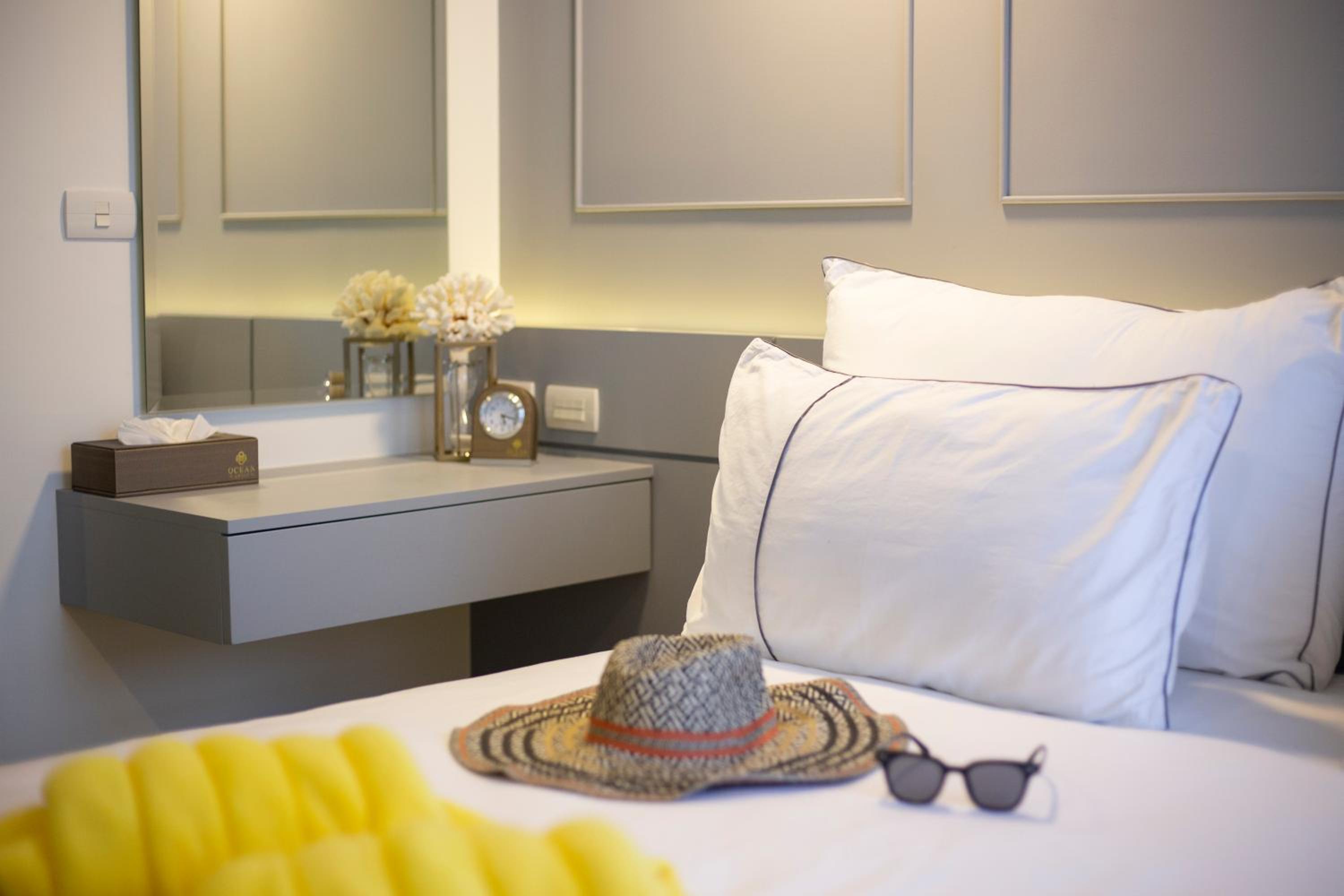 One-Bedroom Suite - Photo 20