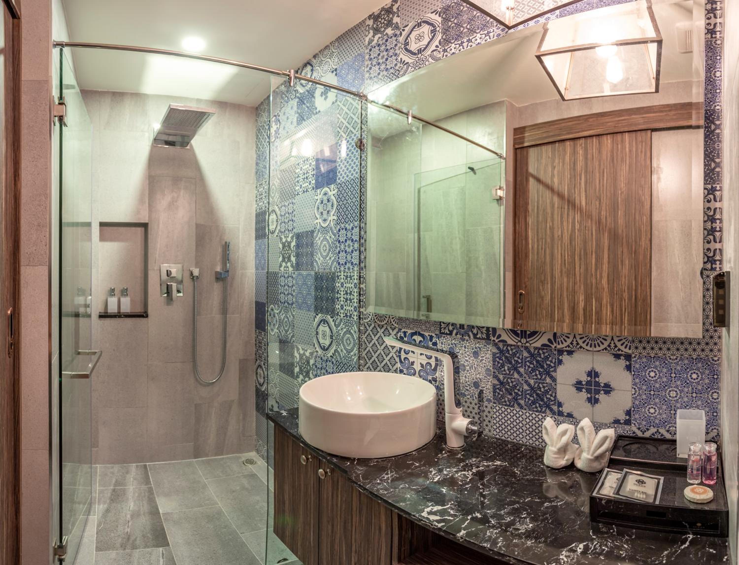One-Bedroom Suite - Photo 27