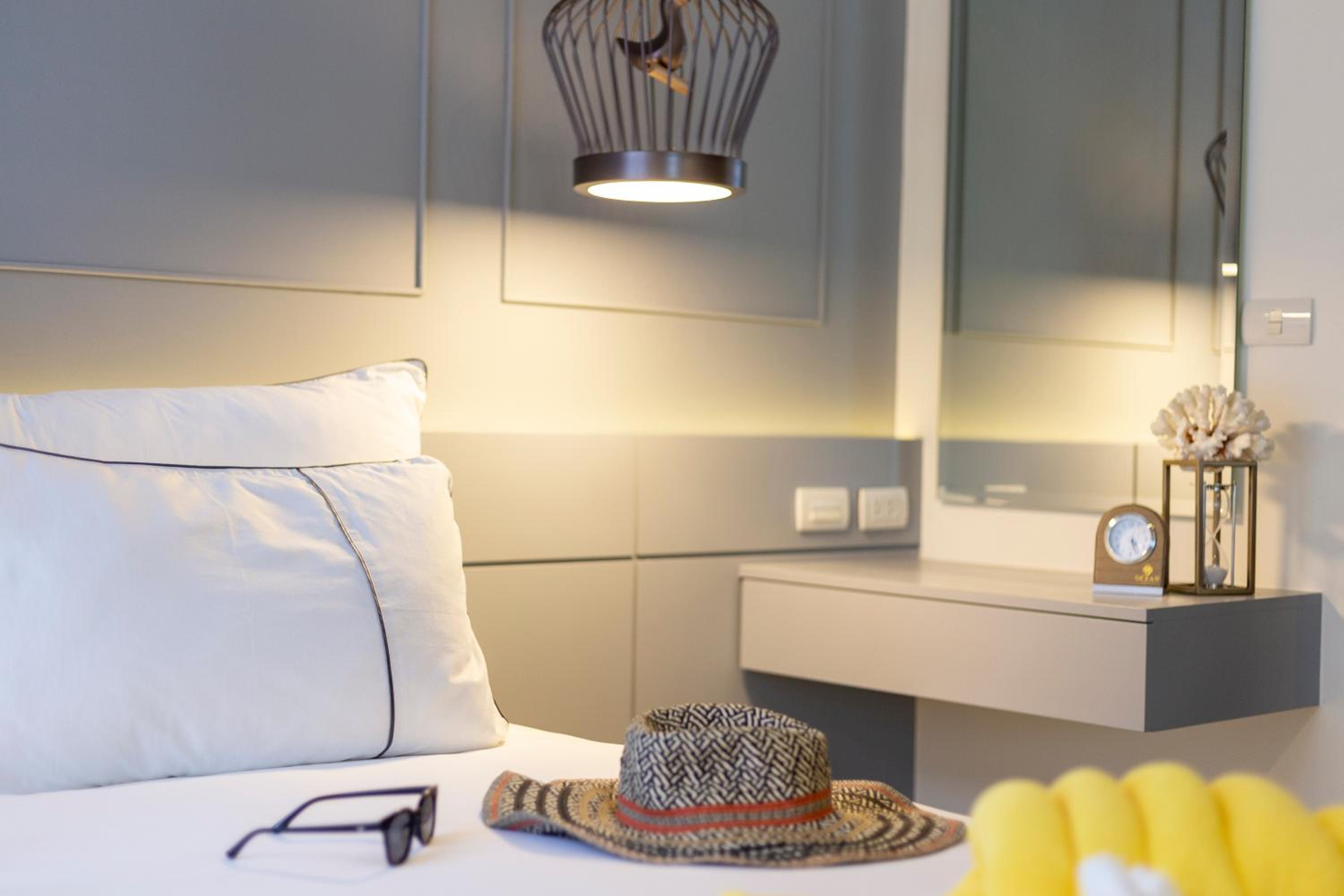 One-Bedroom Suite - Photo 1