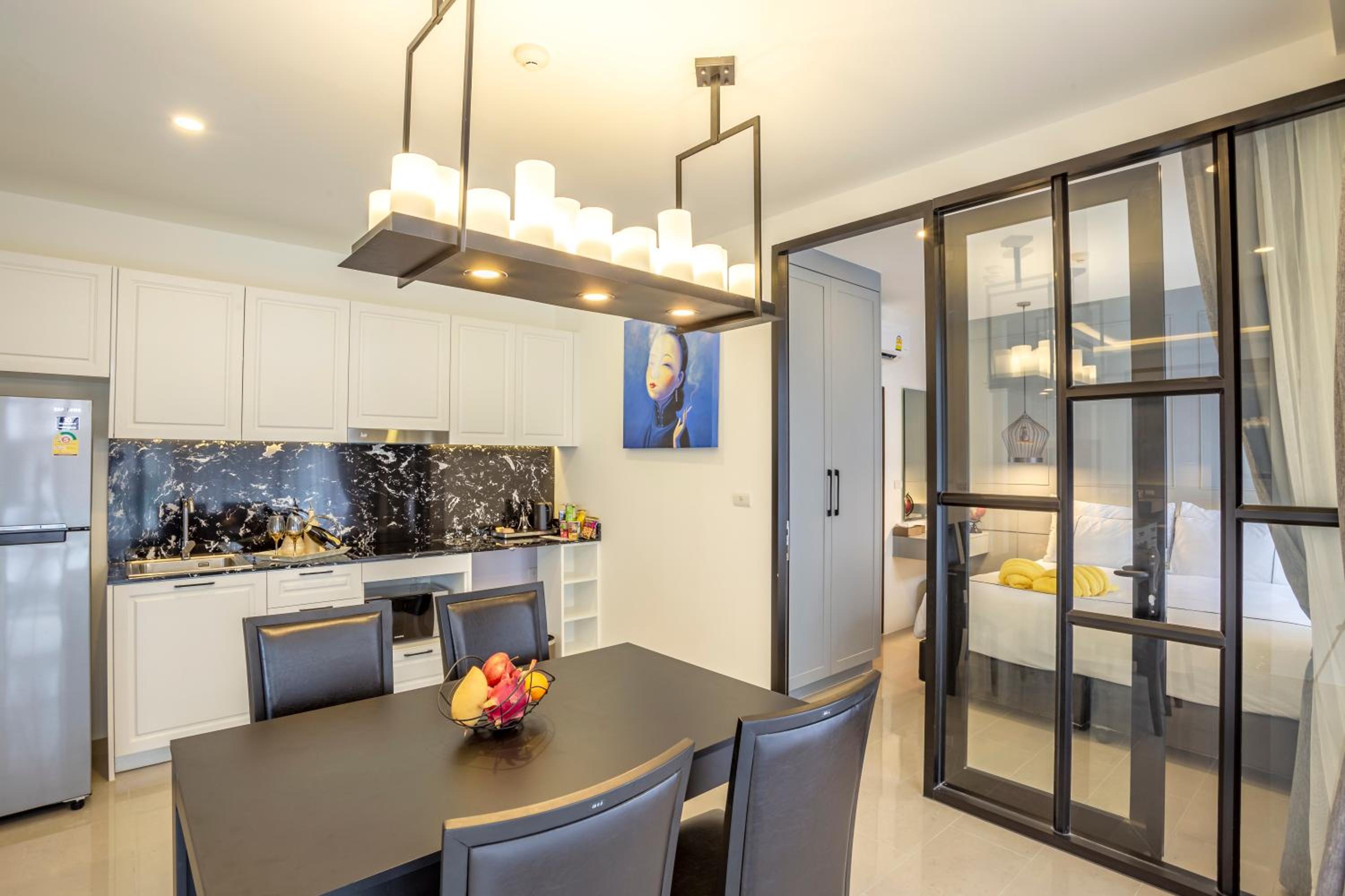 Two-Bedroom Suite - Photo 20