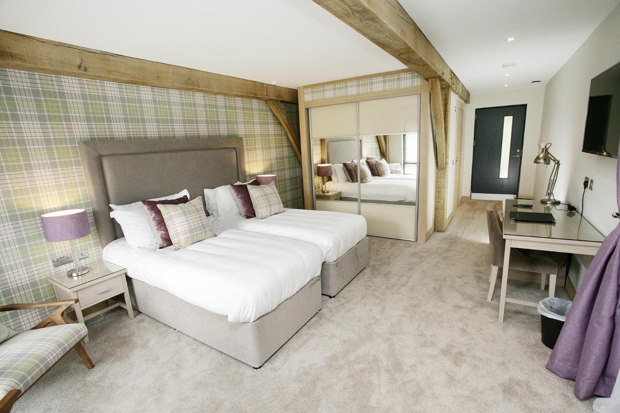 Double or Twin Room - Disability Access - Photo 1