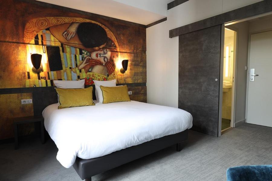 Superior Double or Twin Room - Photo 9