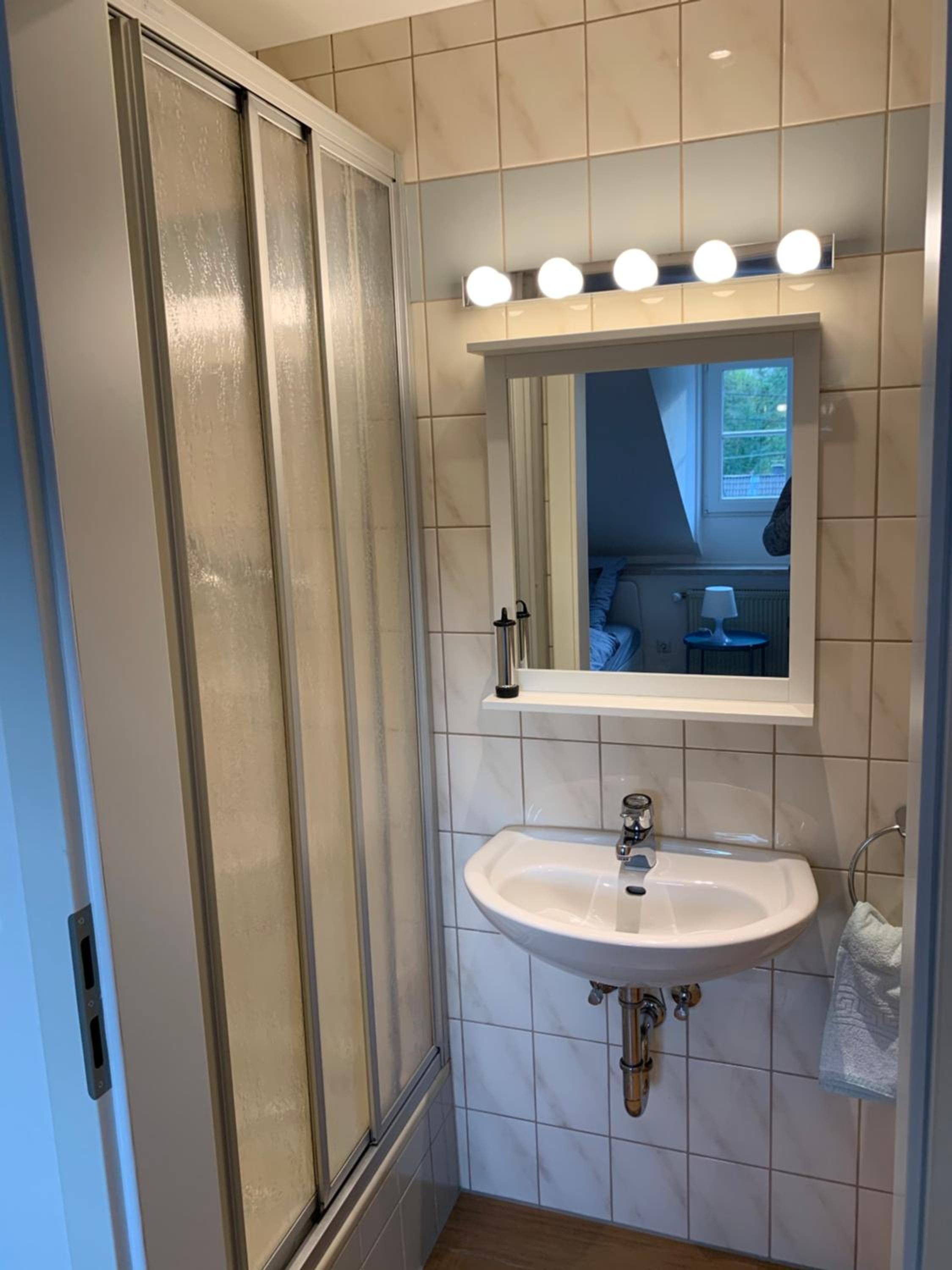 Deluxe Double Room (2 Adults + 1 Child) photo 2
