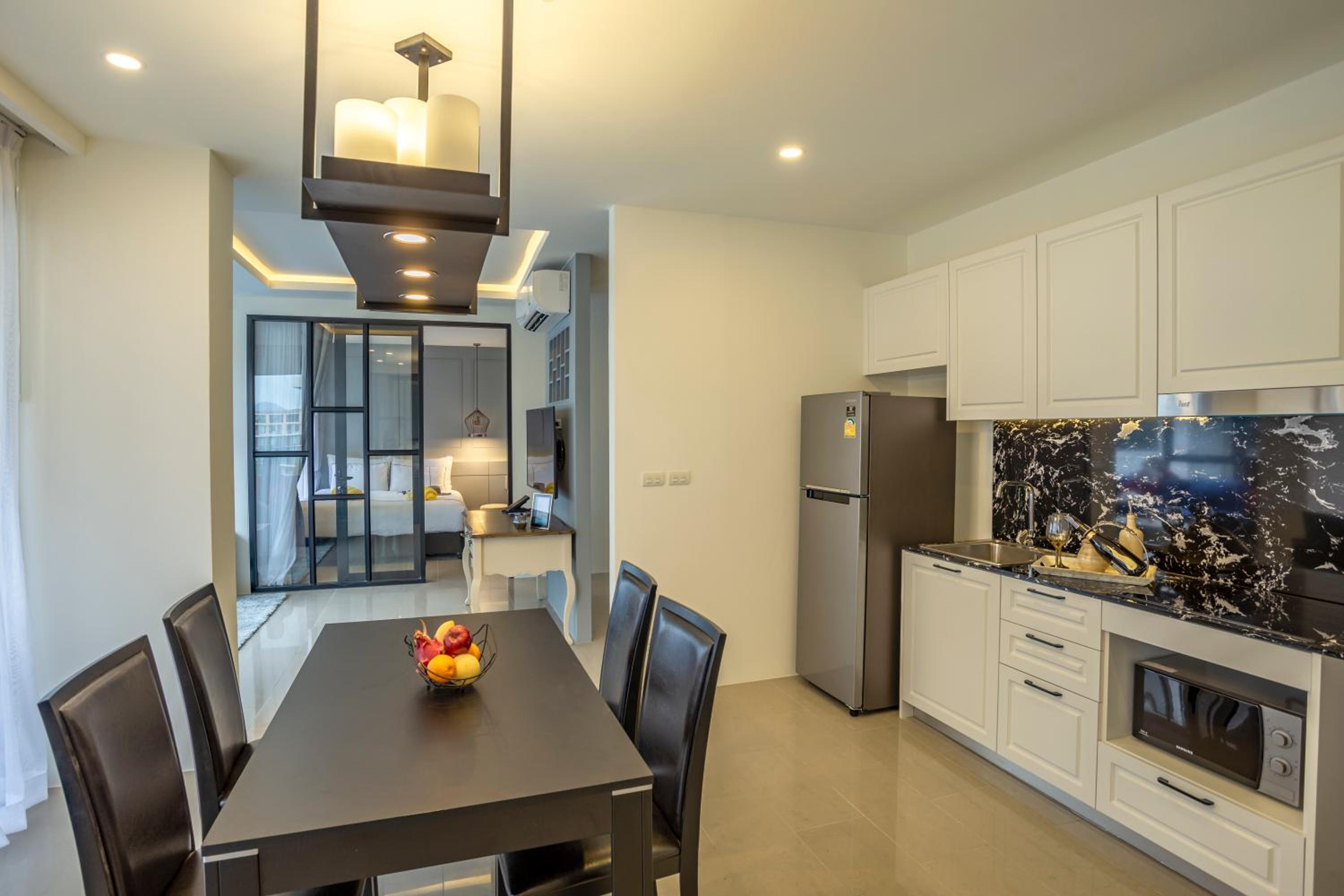 Two-Bedroom Suite - Photo 11