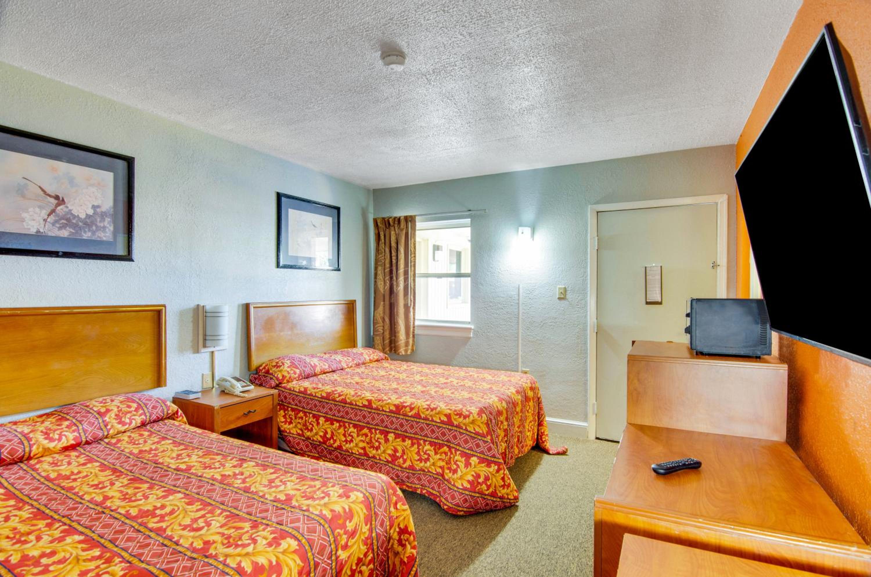 Double Room - Photo 2