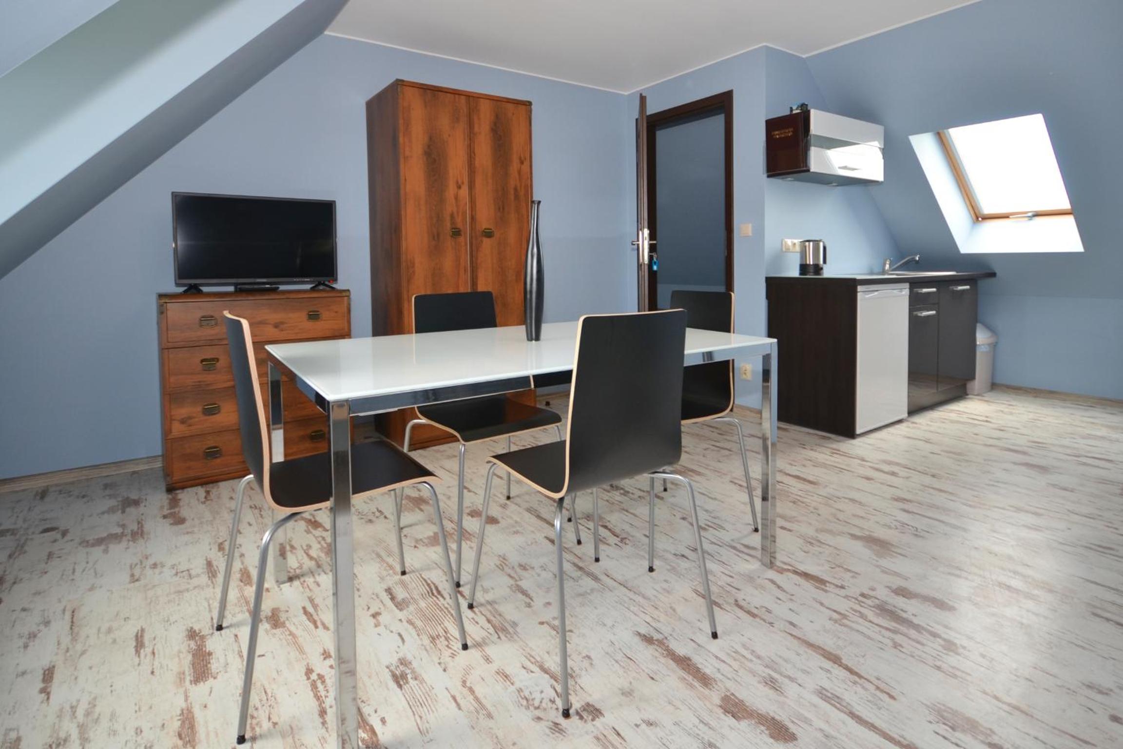 Family Room with Sea View - Photo 4