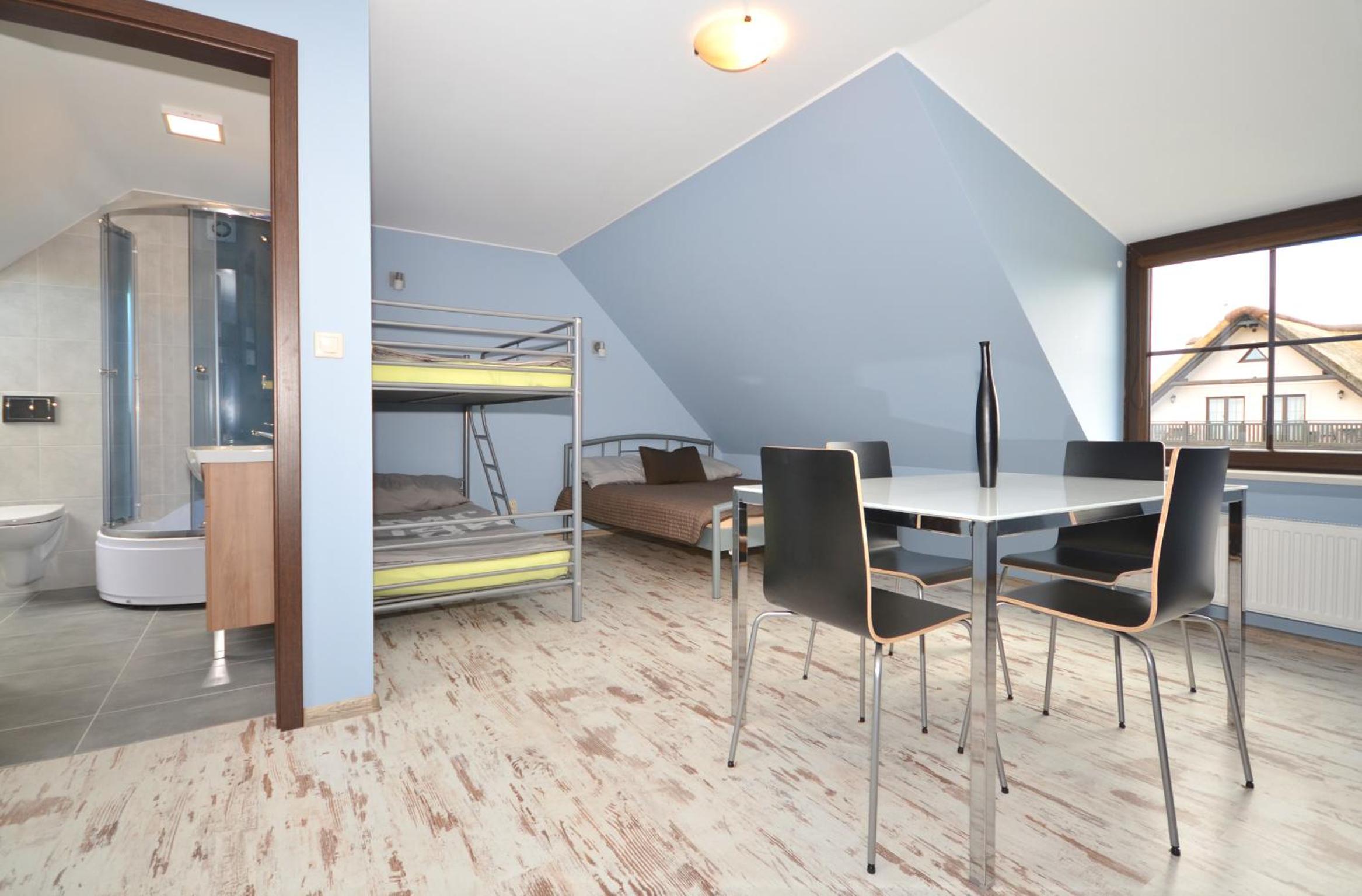 Family Room with Sea View - Photo 6