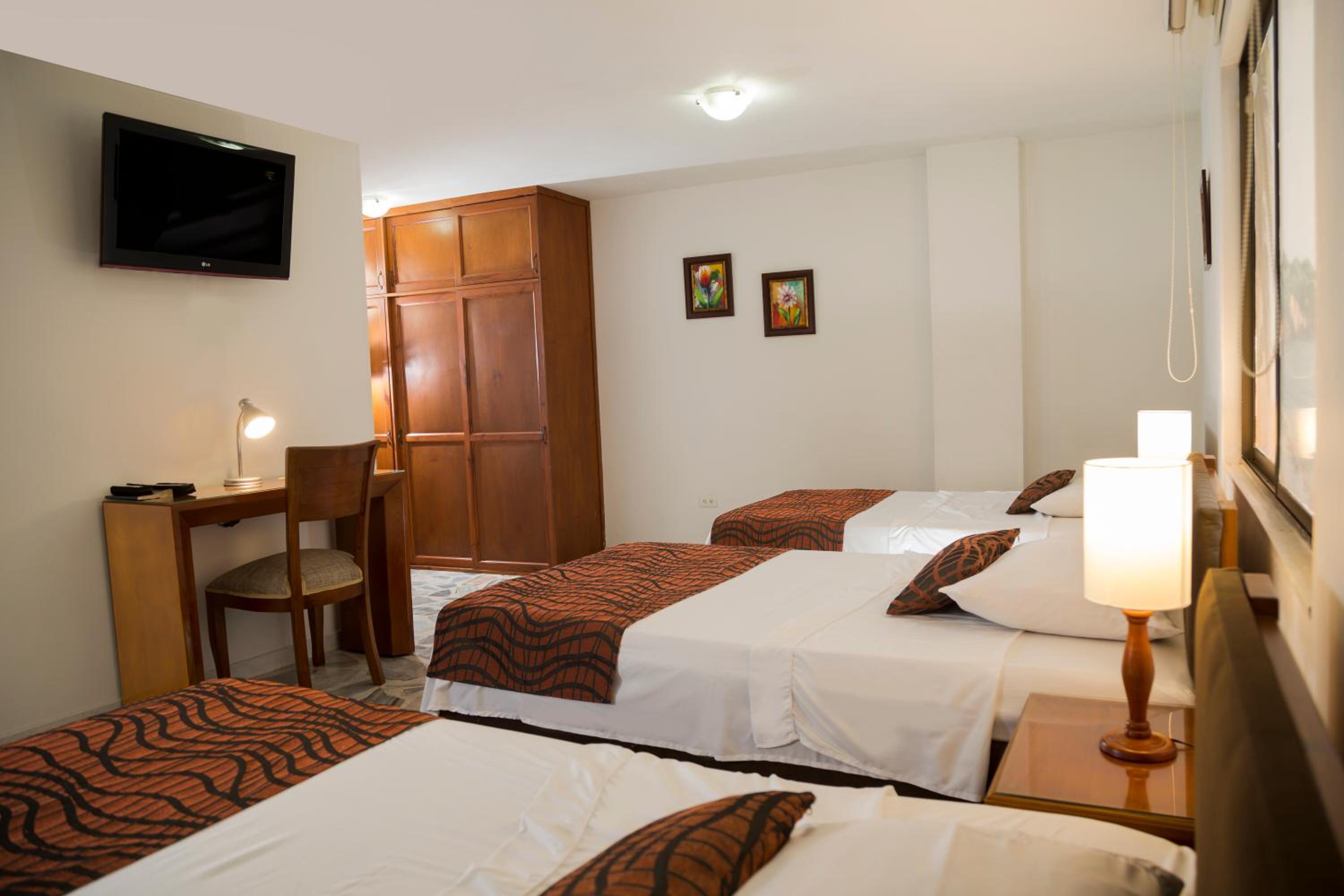 Triple Room