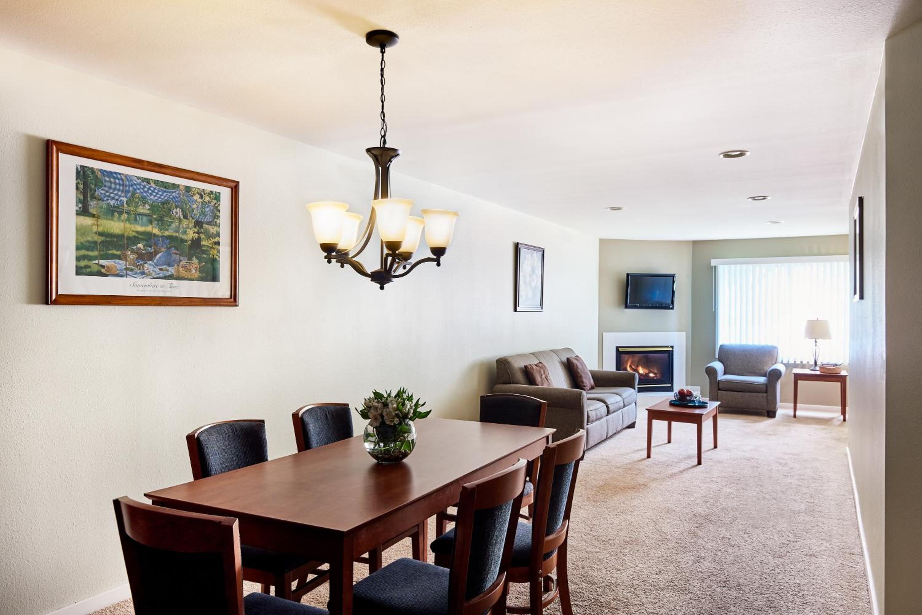 Two-Bedroom Suite (Dover Loft) photo 1