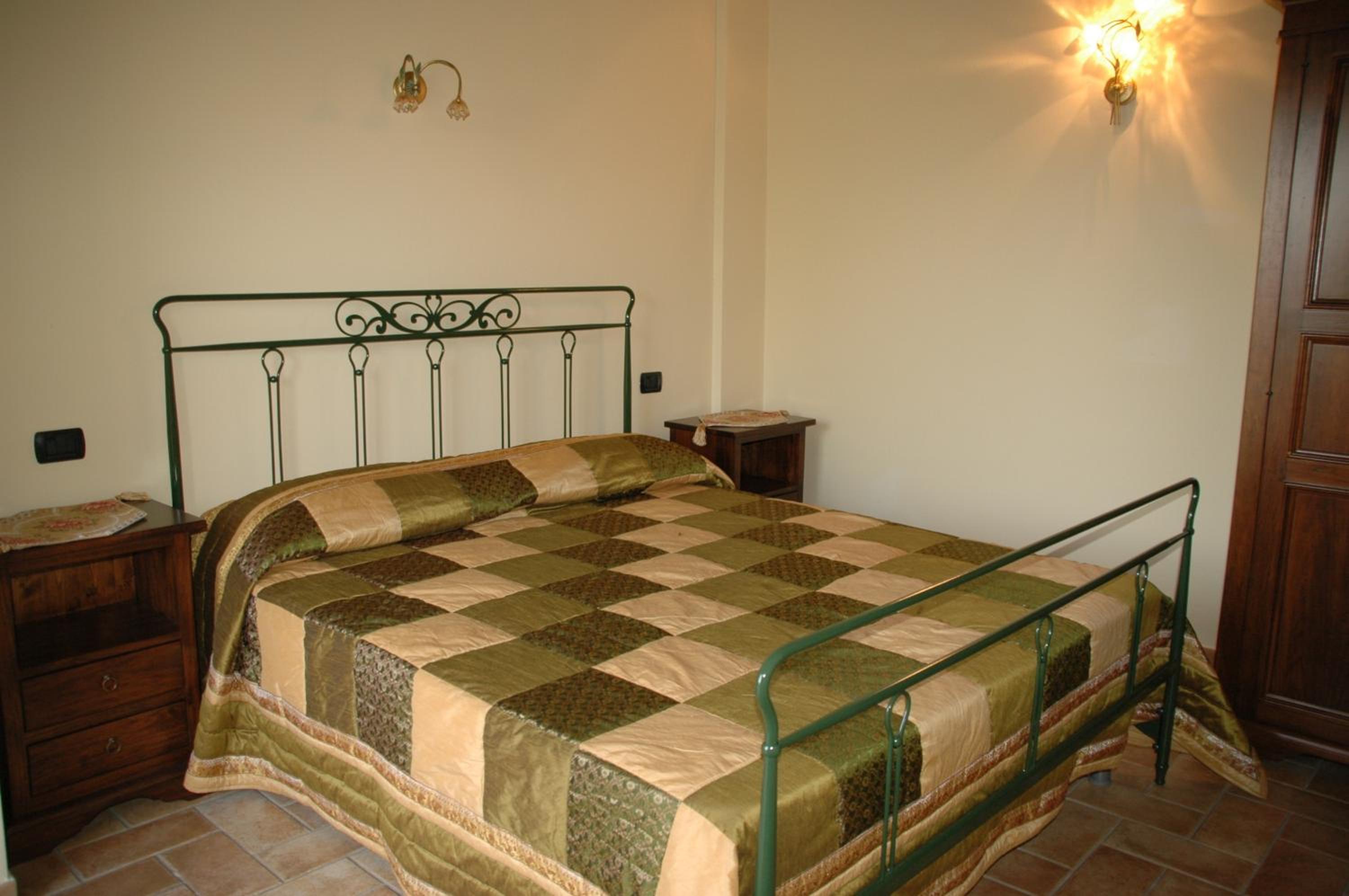 Two-Bedroom Apartment (6 Adults)
