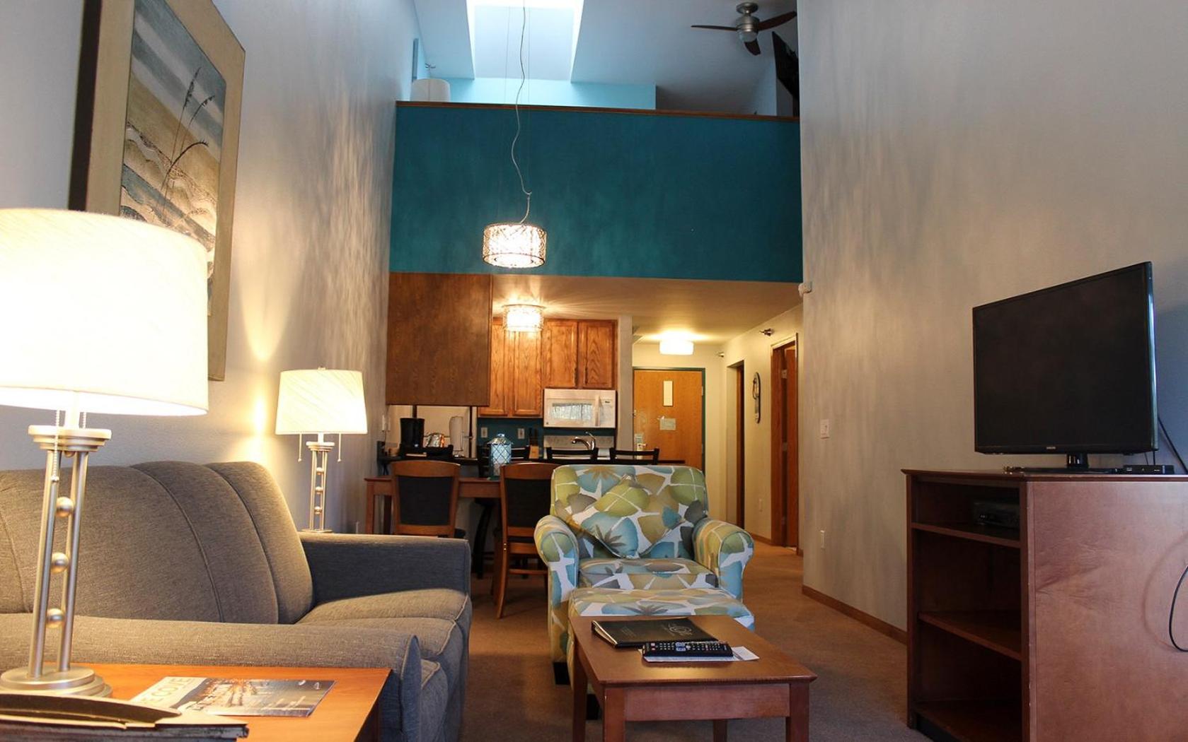 Two-Bedroom Suite (Dover Loft) photo 2