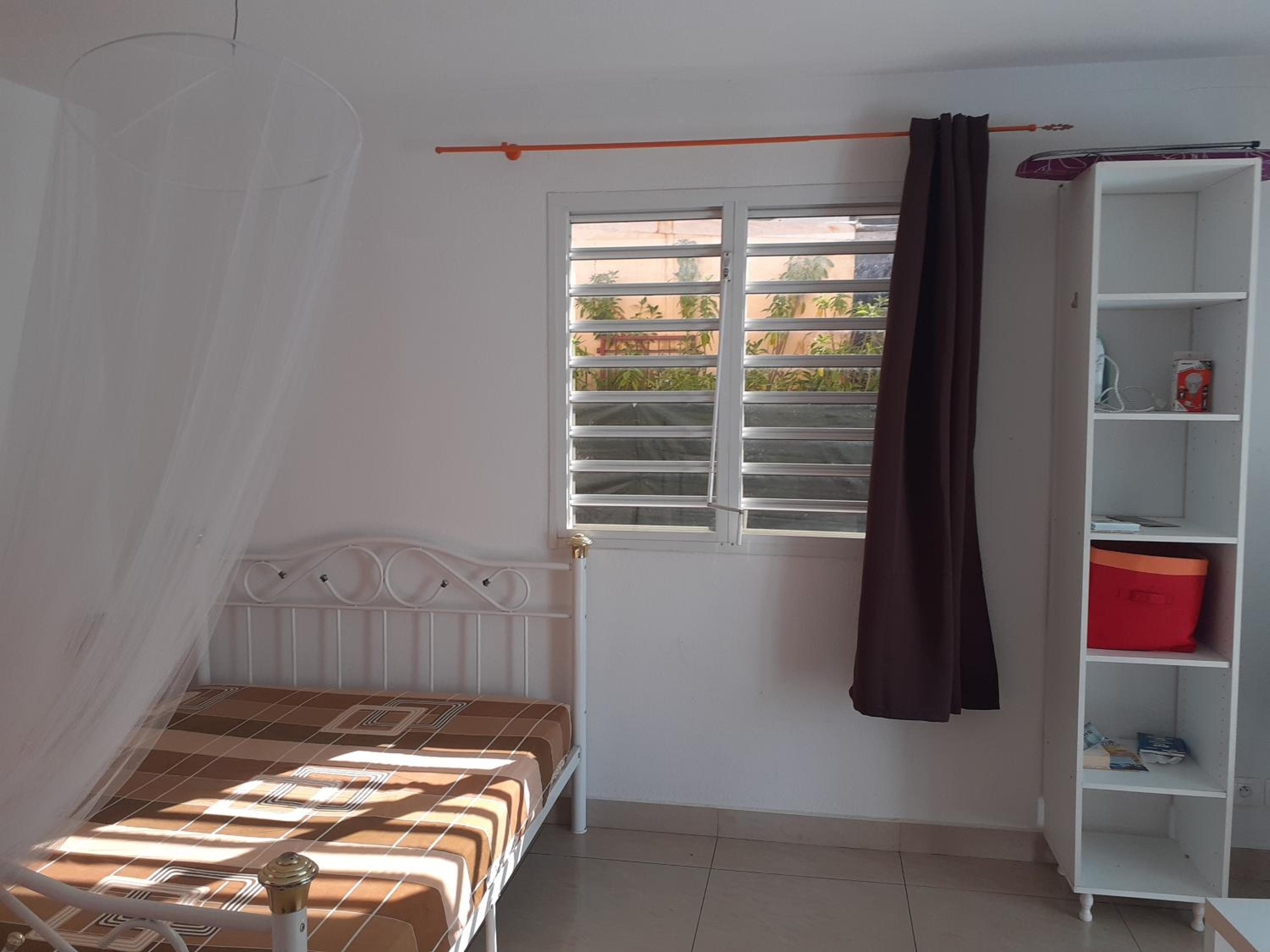 Studio Apartment photo 1