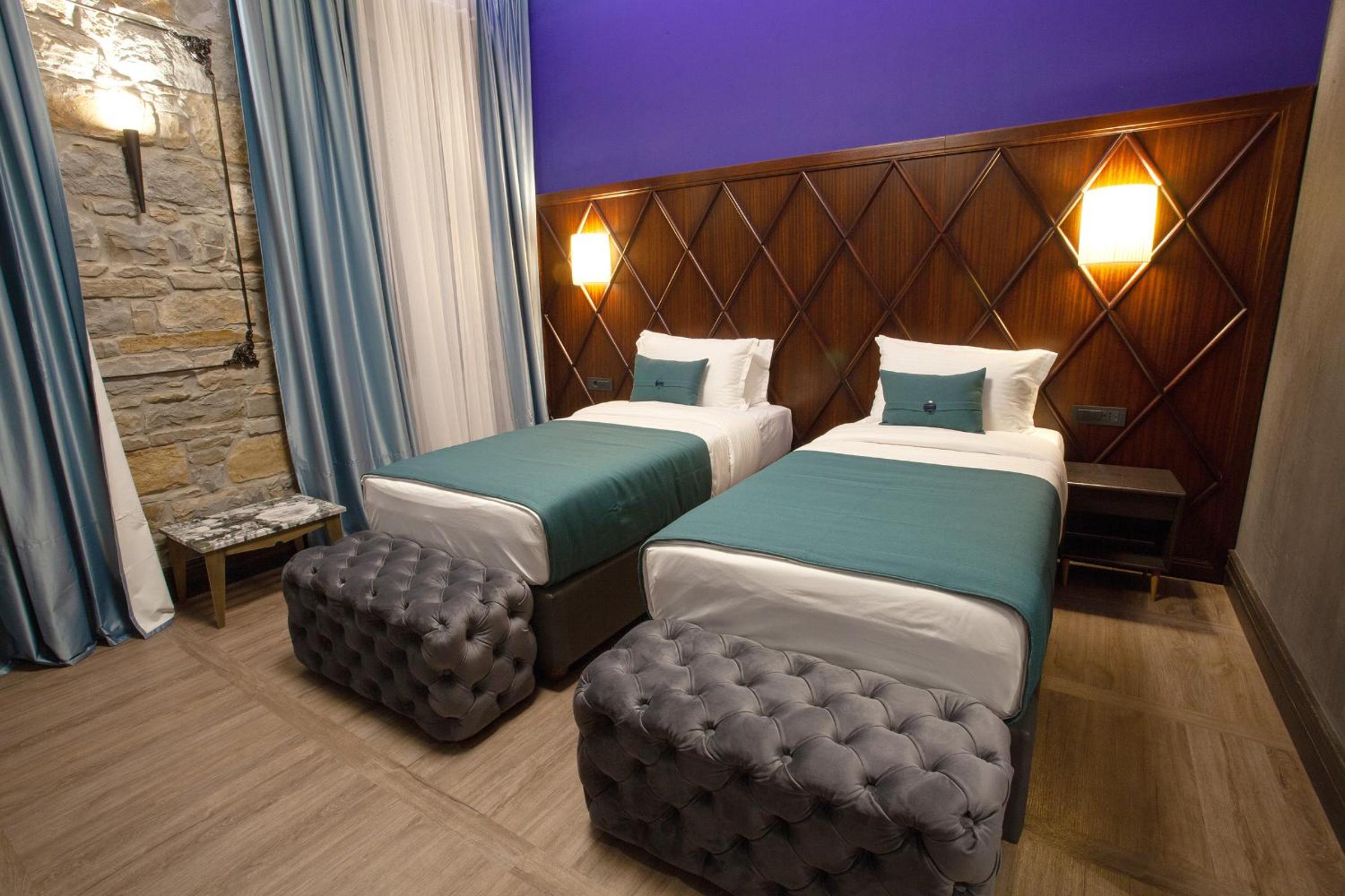 Twin Room - Photo 1