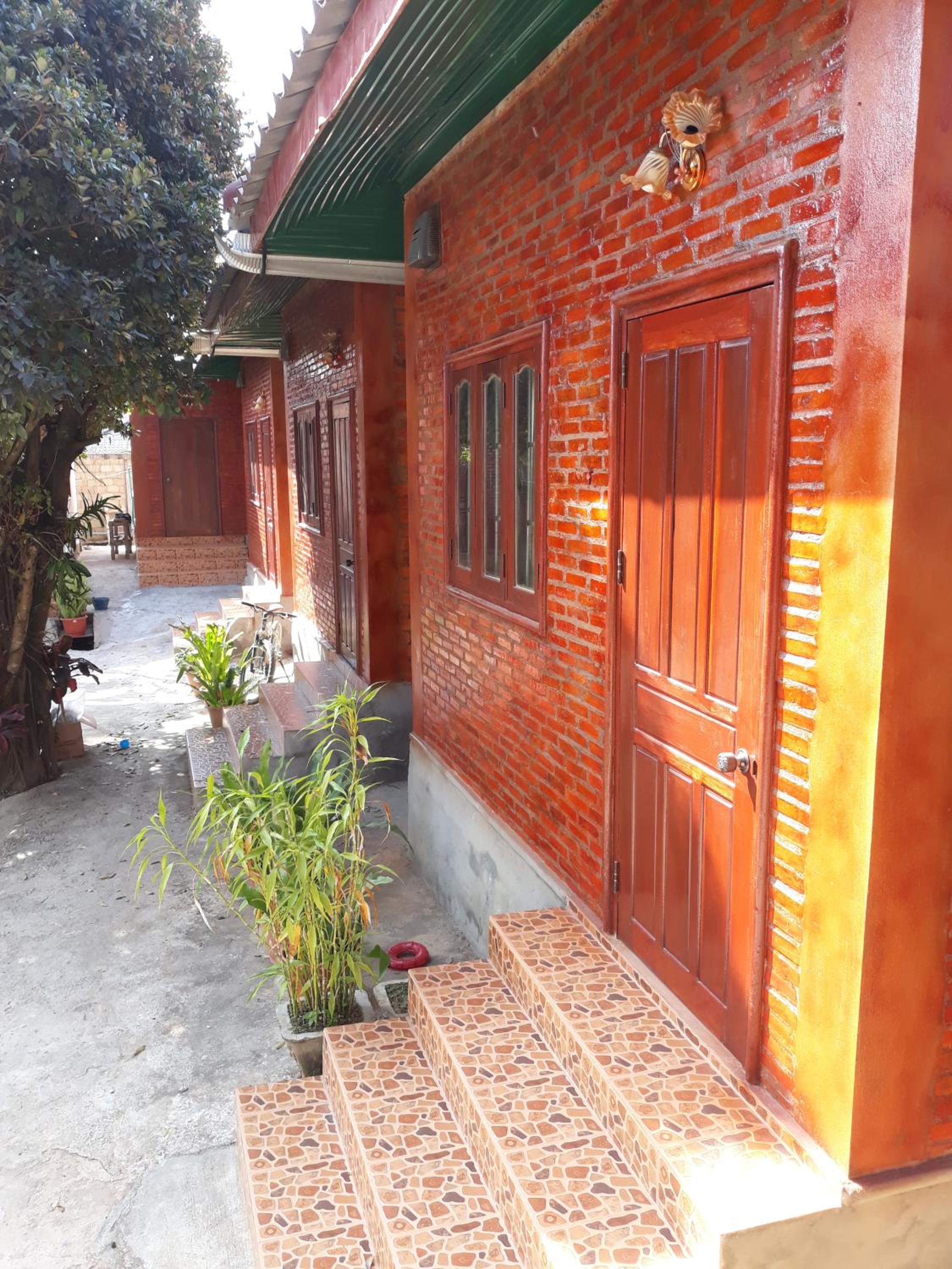 Standard Bungalow with Fan photo 2