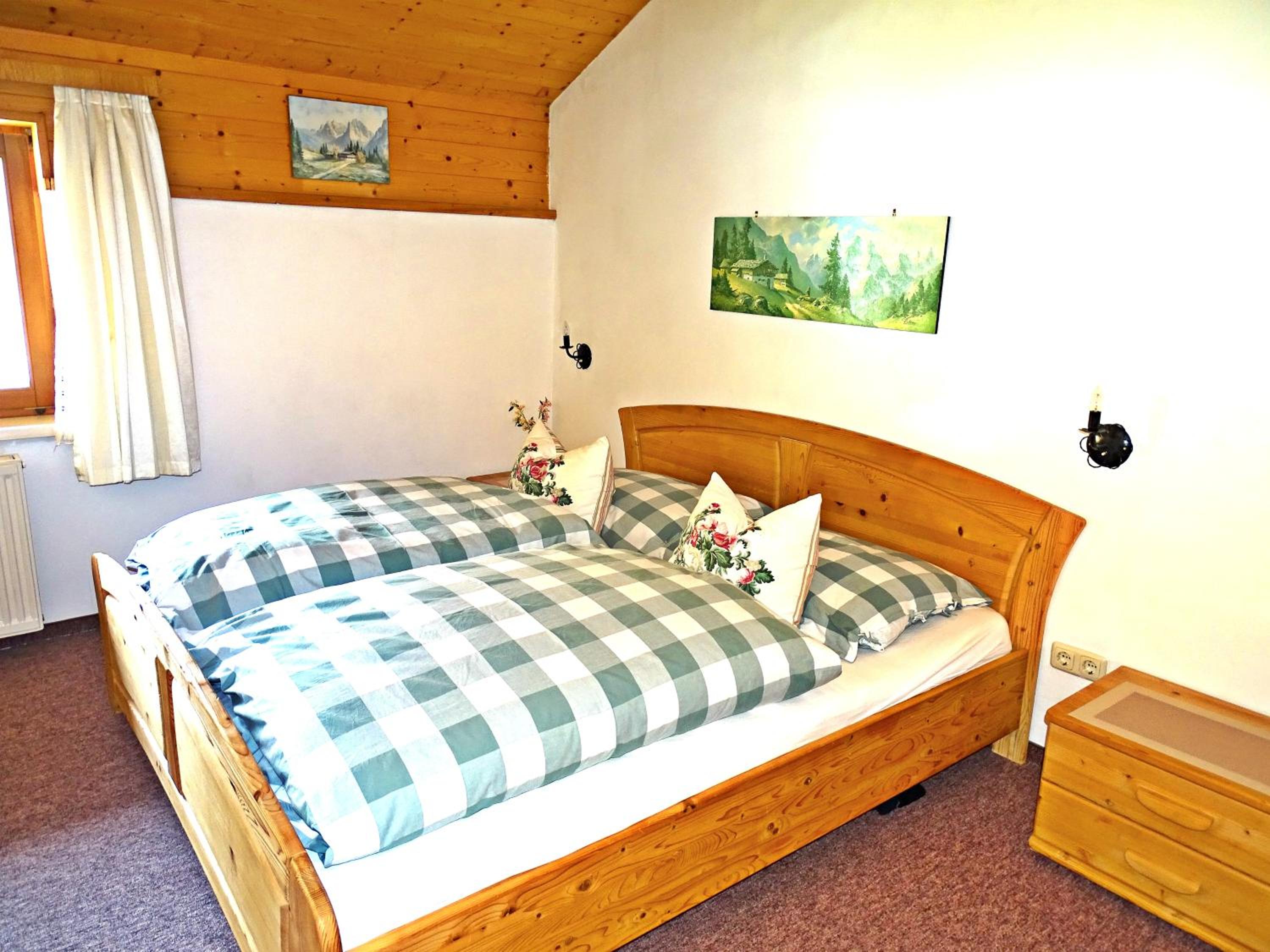 Large Standard One-Bedroom Apartment with Balcony photo 1