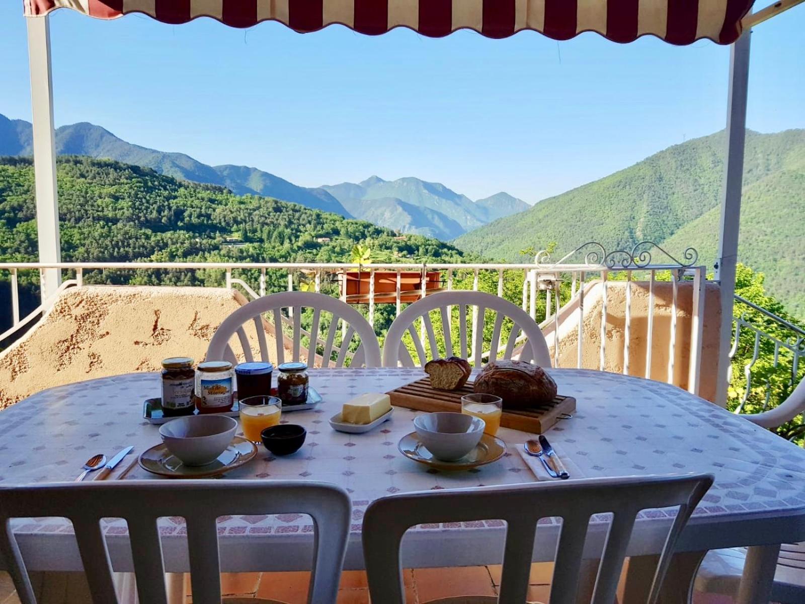 Double Room with Mountain View photo 1