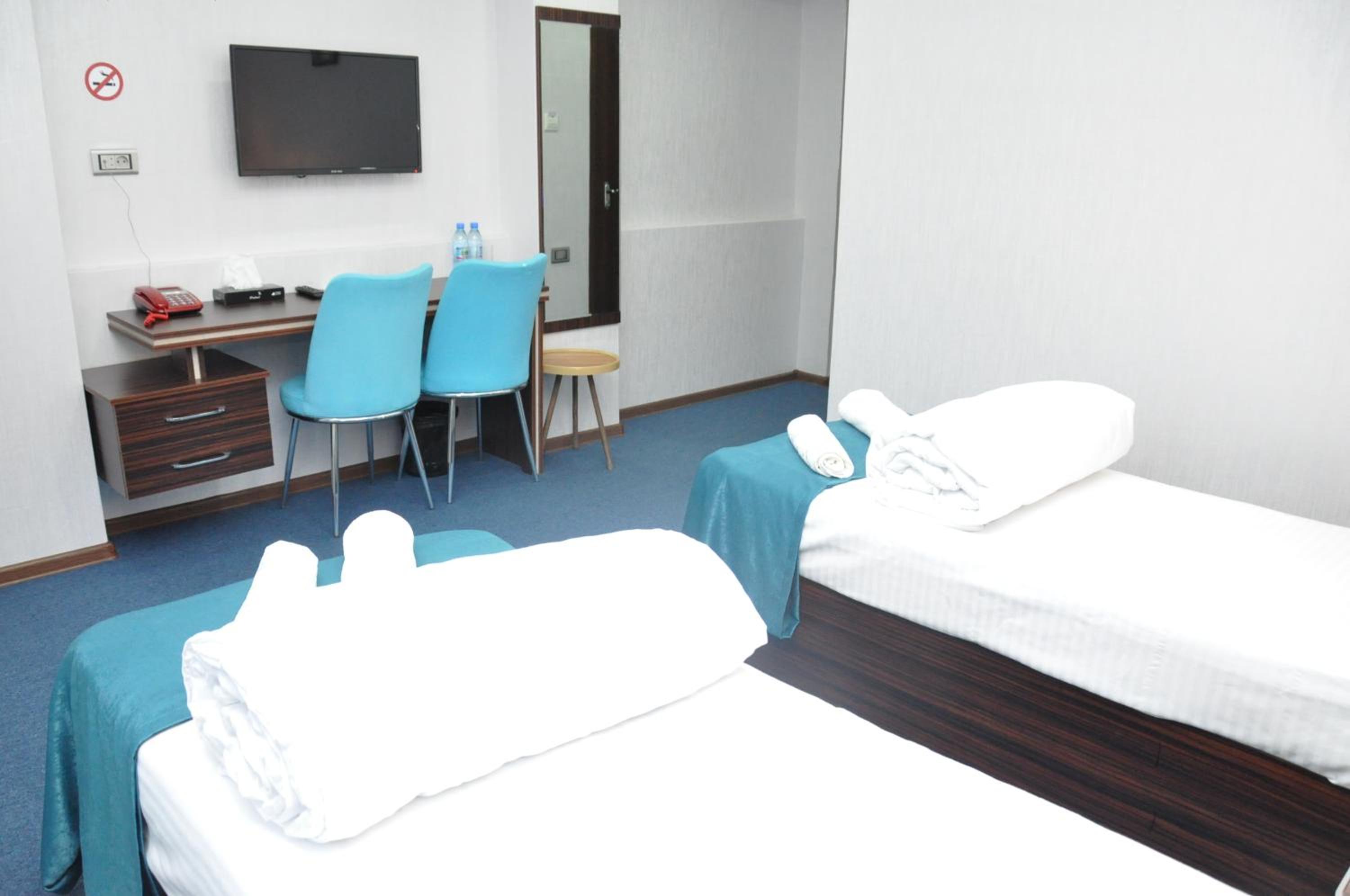 Standard Twin Room photo 3