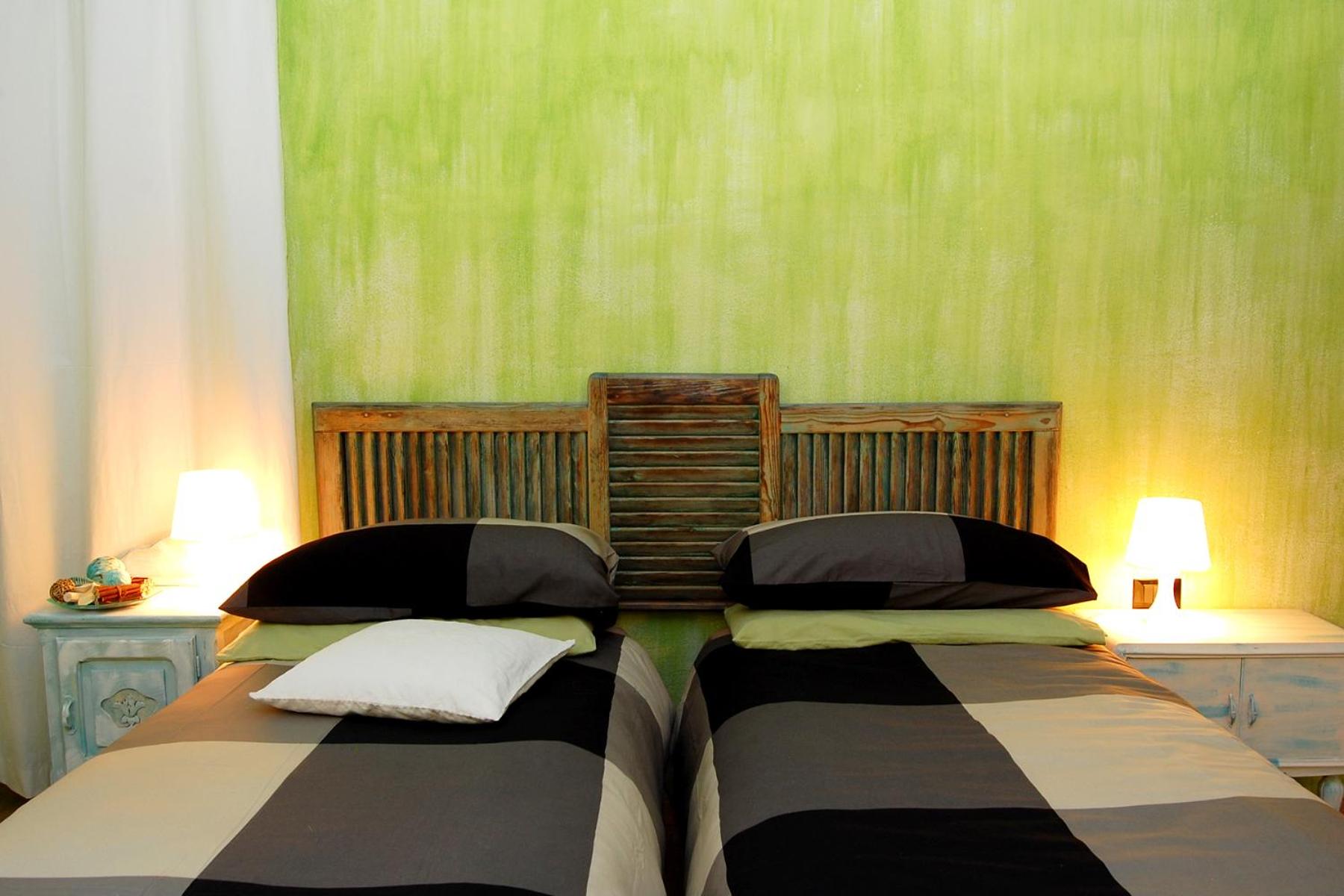 Double or Twin Room with Bathroom - Photo 3