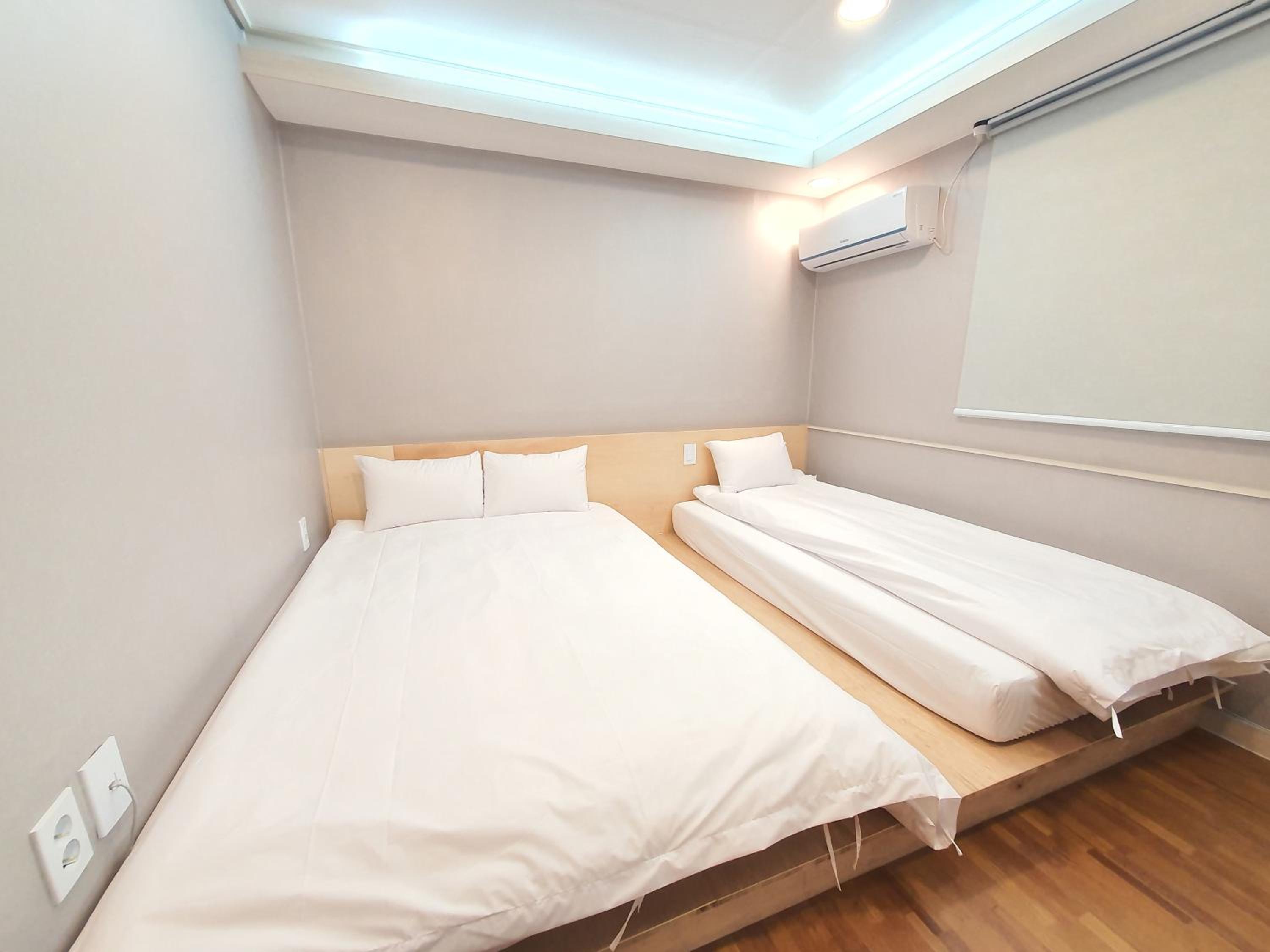 Deluxe Triple Room - Photo 4