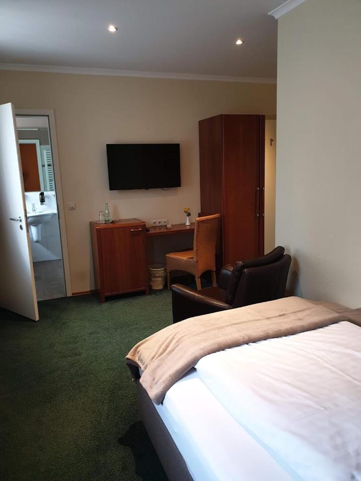 Budget Double Room photo 1