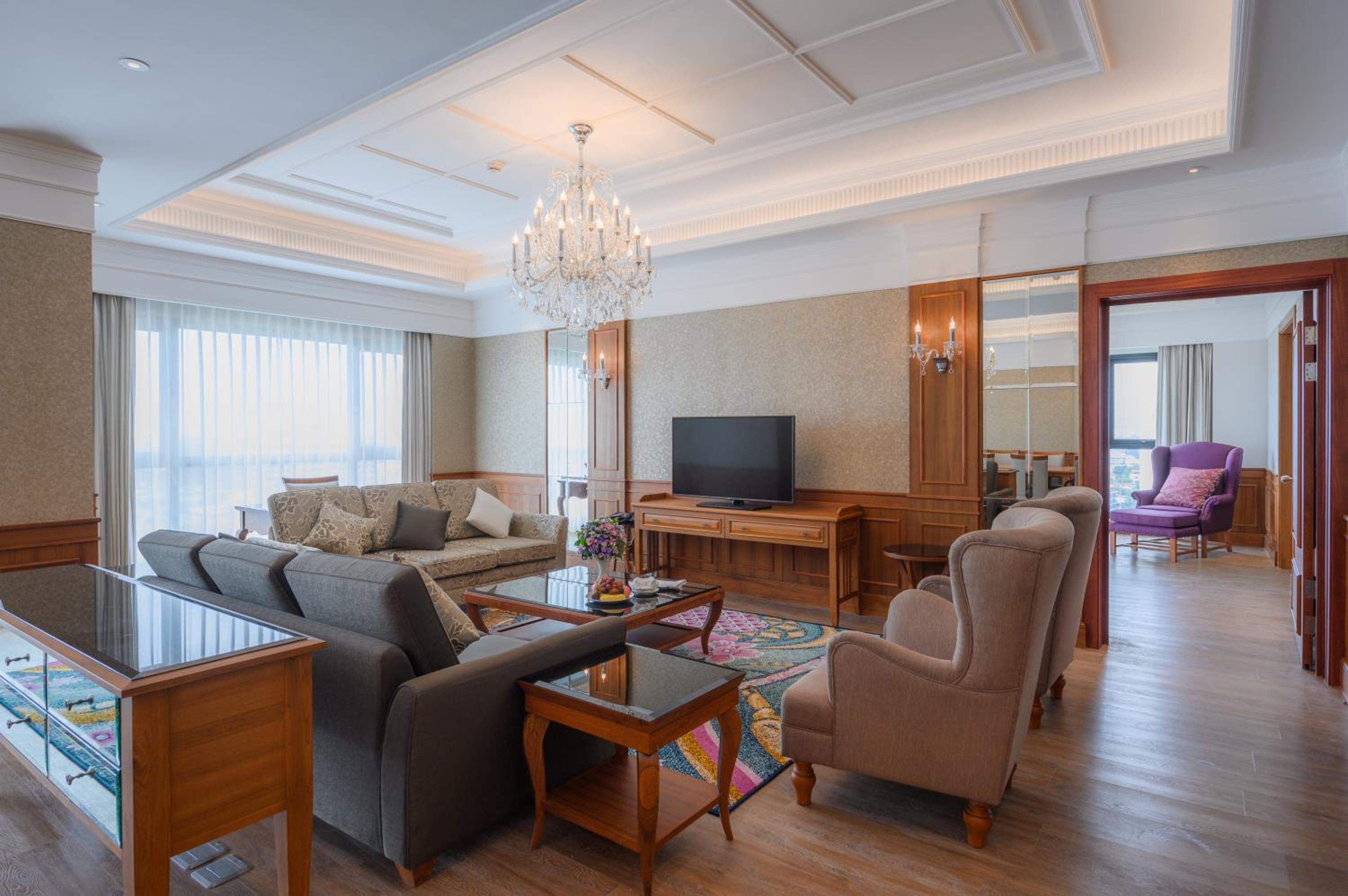 Royal Premier Suite - Photo 2