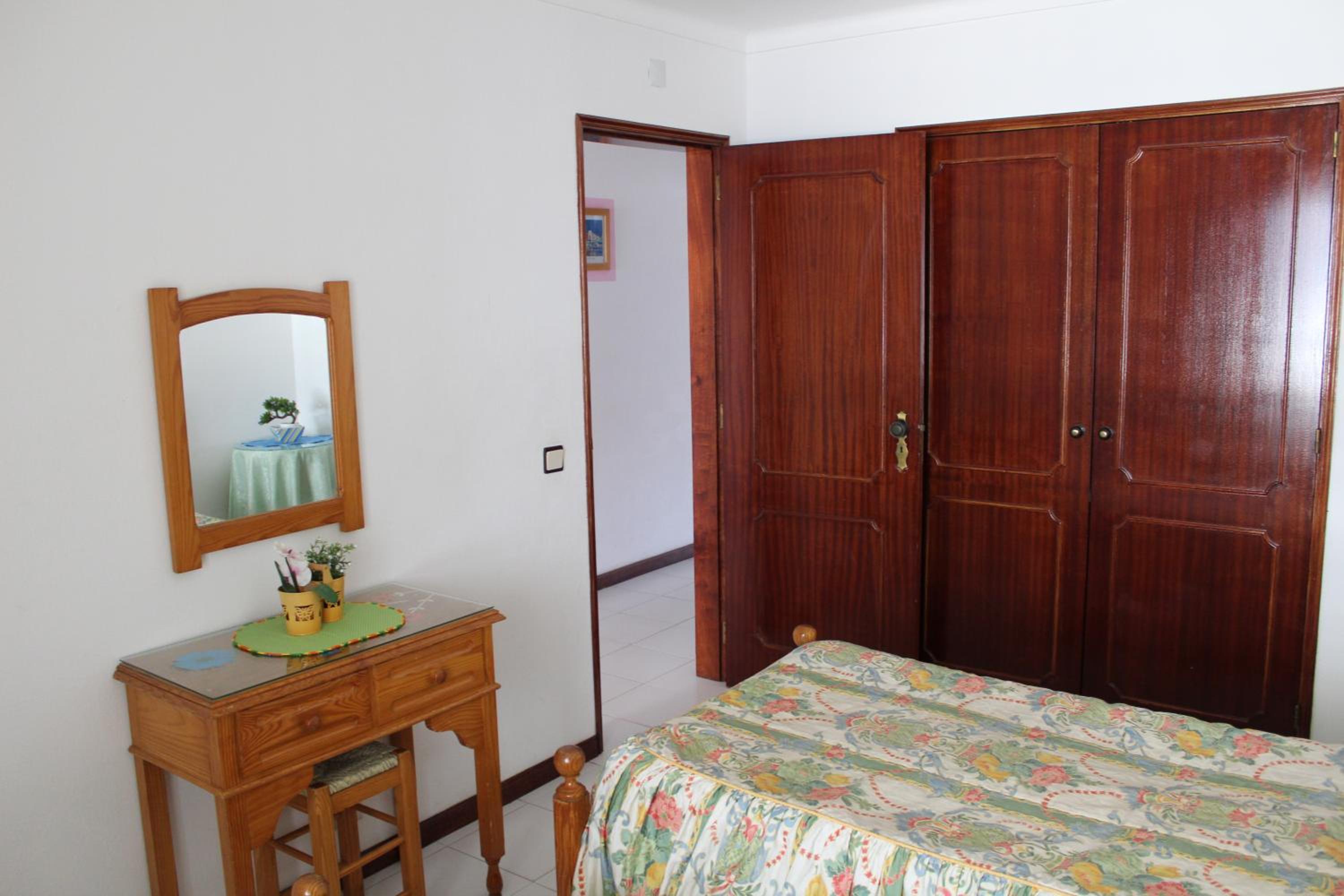 One-Bedroom Apartment (4 Adults)