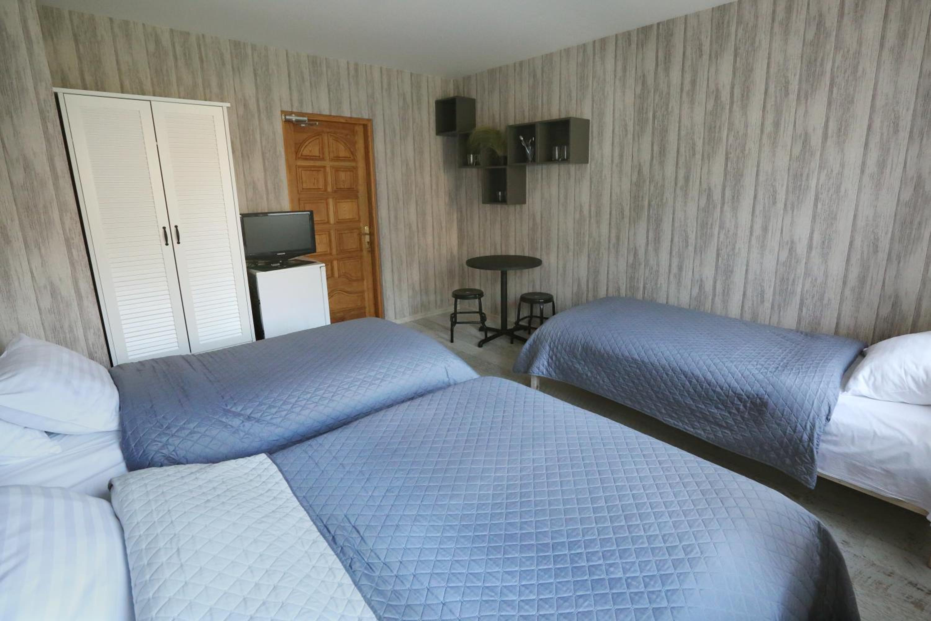 Quadruple Room photo 2