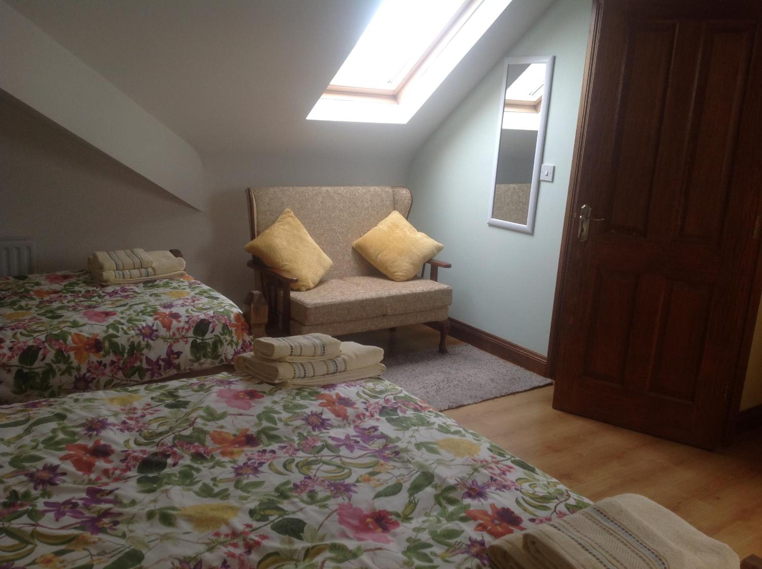 Triple Room with Private Bathroom photo 1