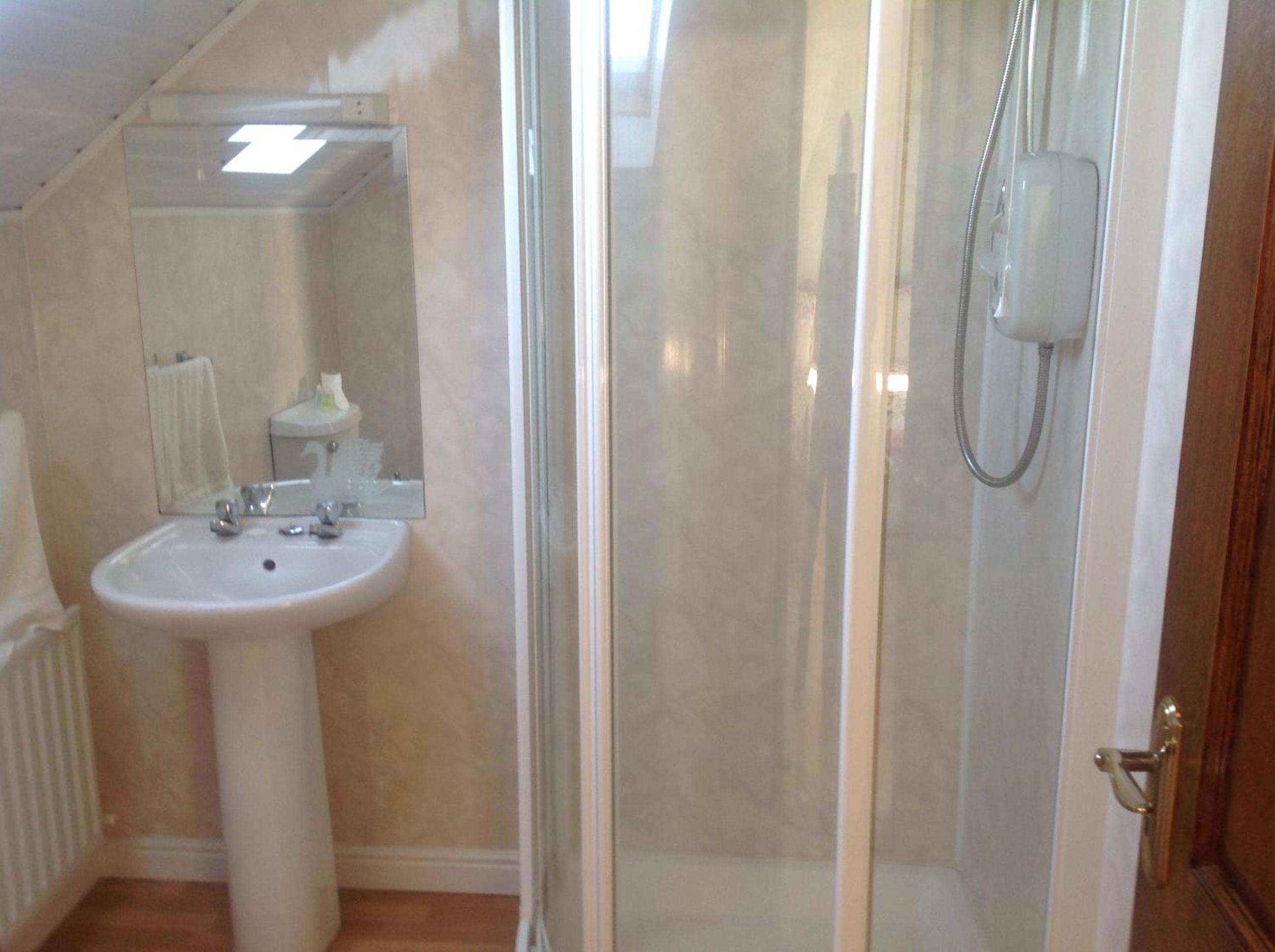 Triple Room with Private Bathroom photo 3