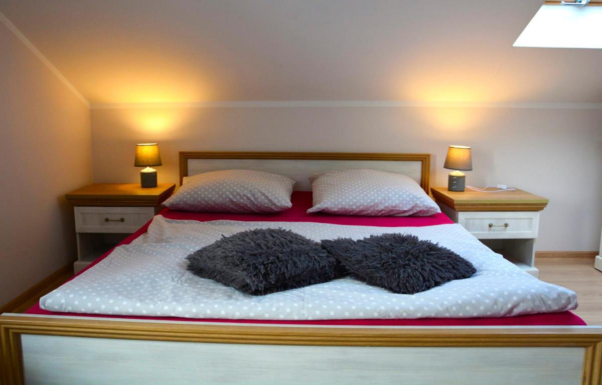 Quadruple Room with Bathroom - Photo 4
