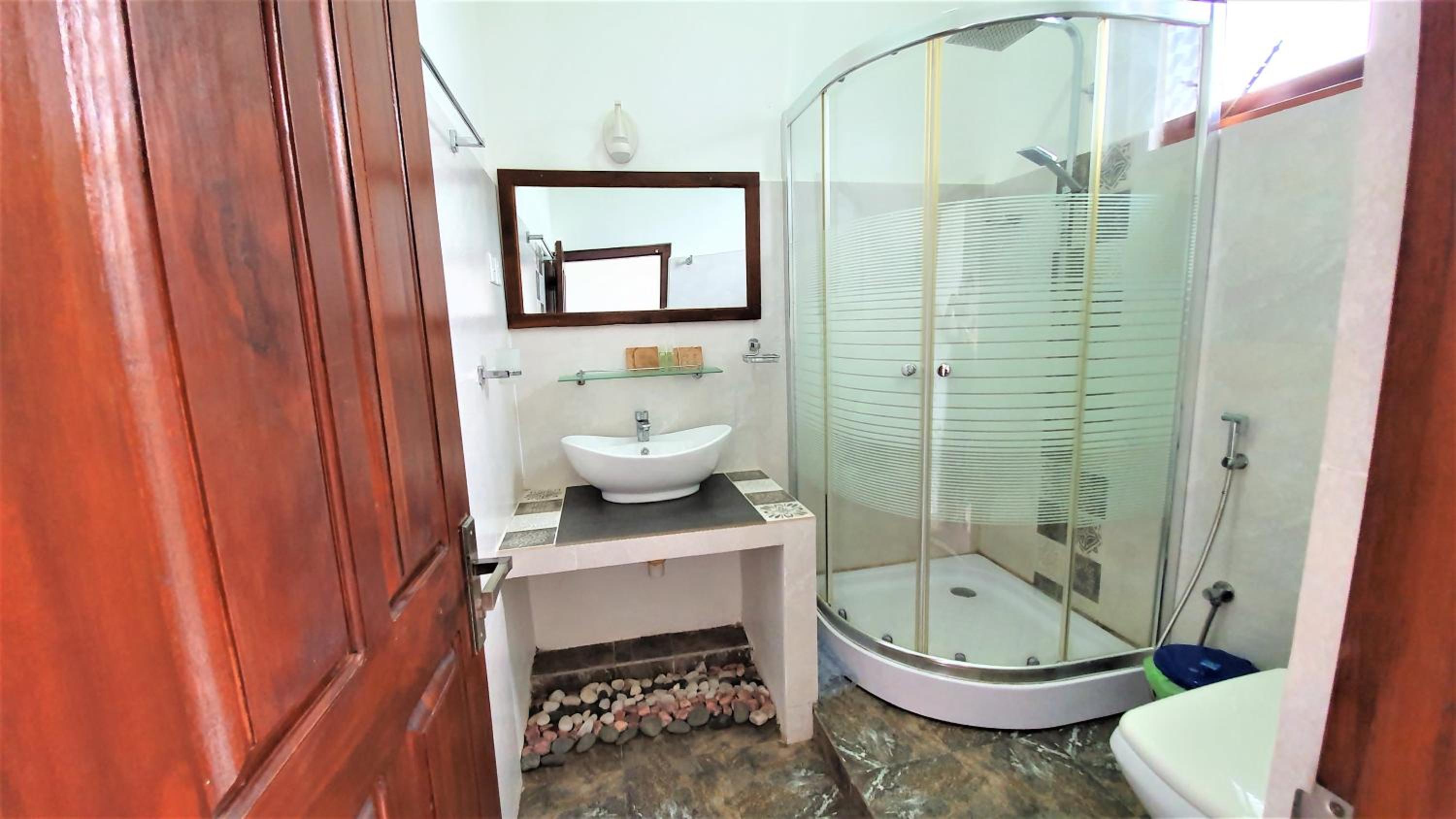 Large Double or Twin Room photo 2