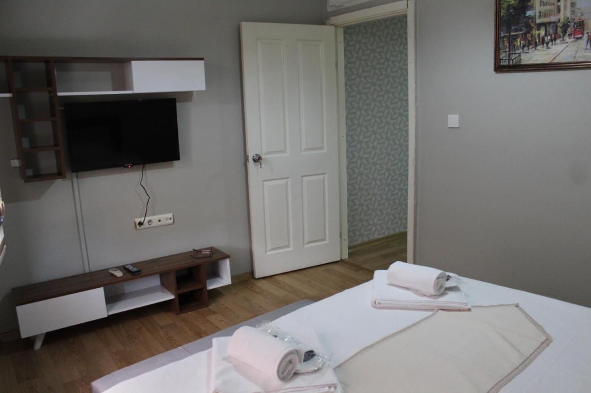 Family Room photo 1