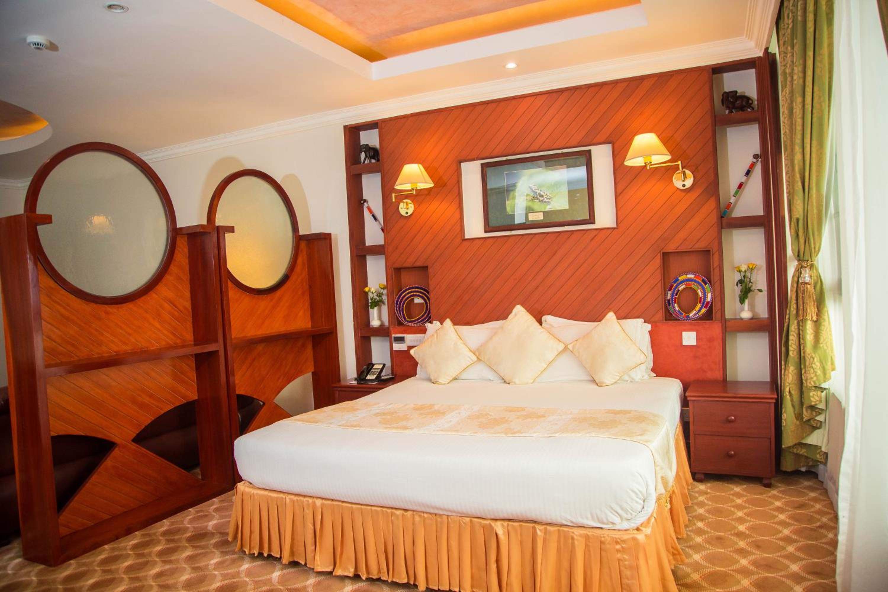 Deluxe Suite photo 2