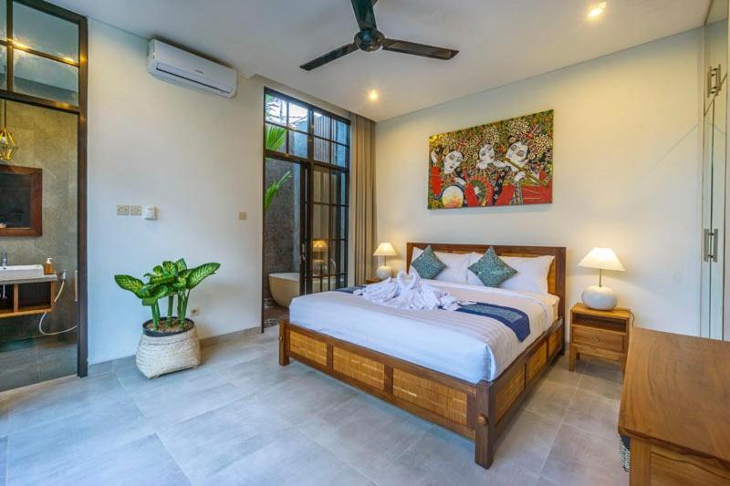 Two-Bedroom Villa - Photo 10