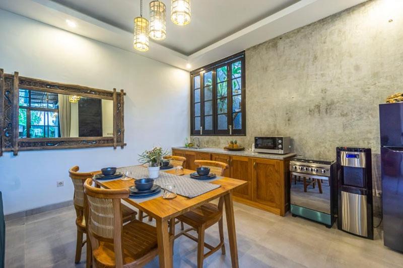 Two-Bedroom Villa - Photo 4