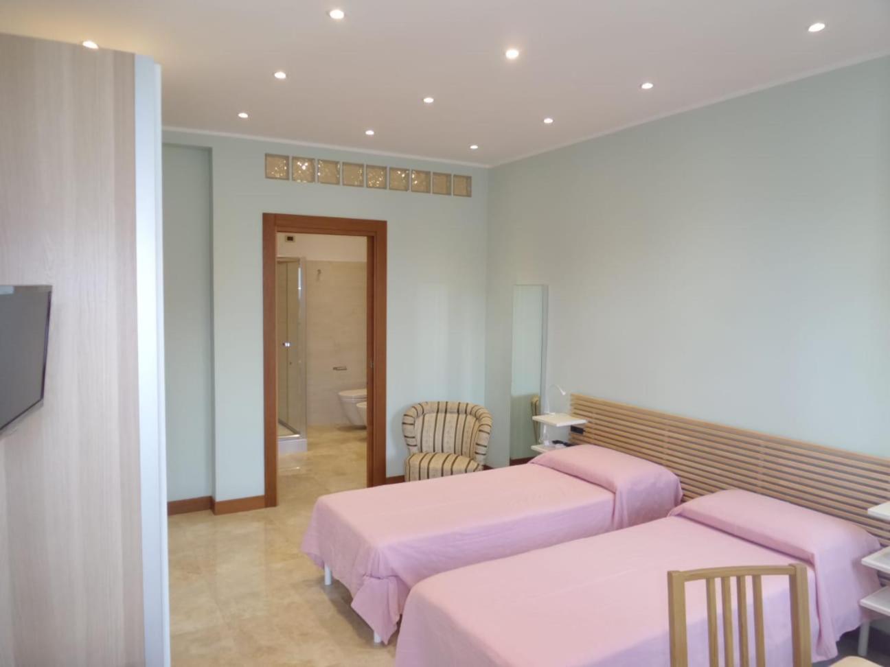Double or Twin Room with Terrace photo 1