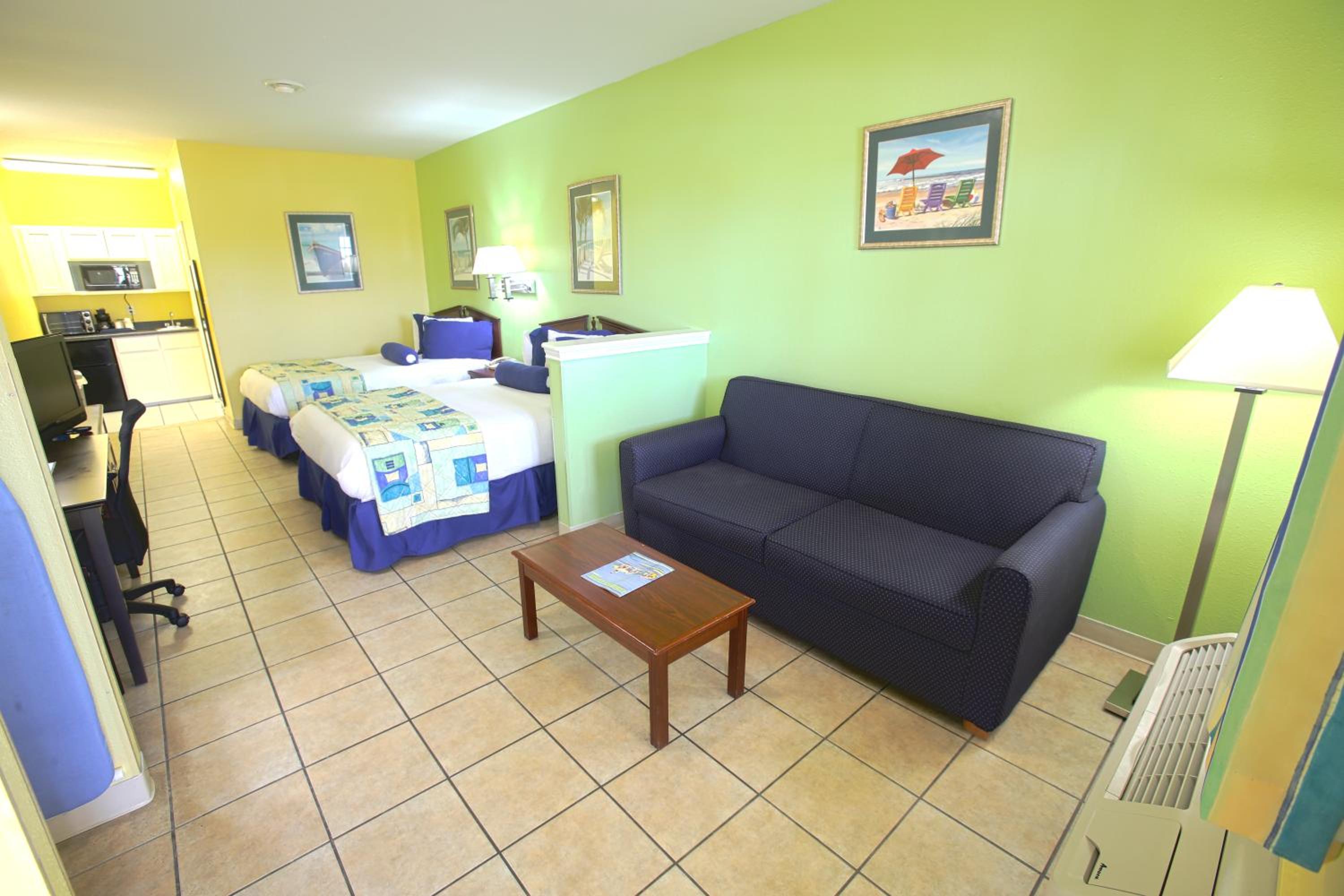2 Queen Deluxe Suite - 1st Floor - Photo 1