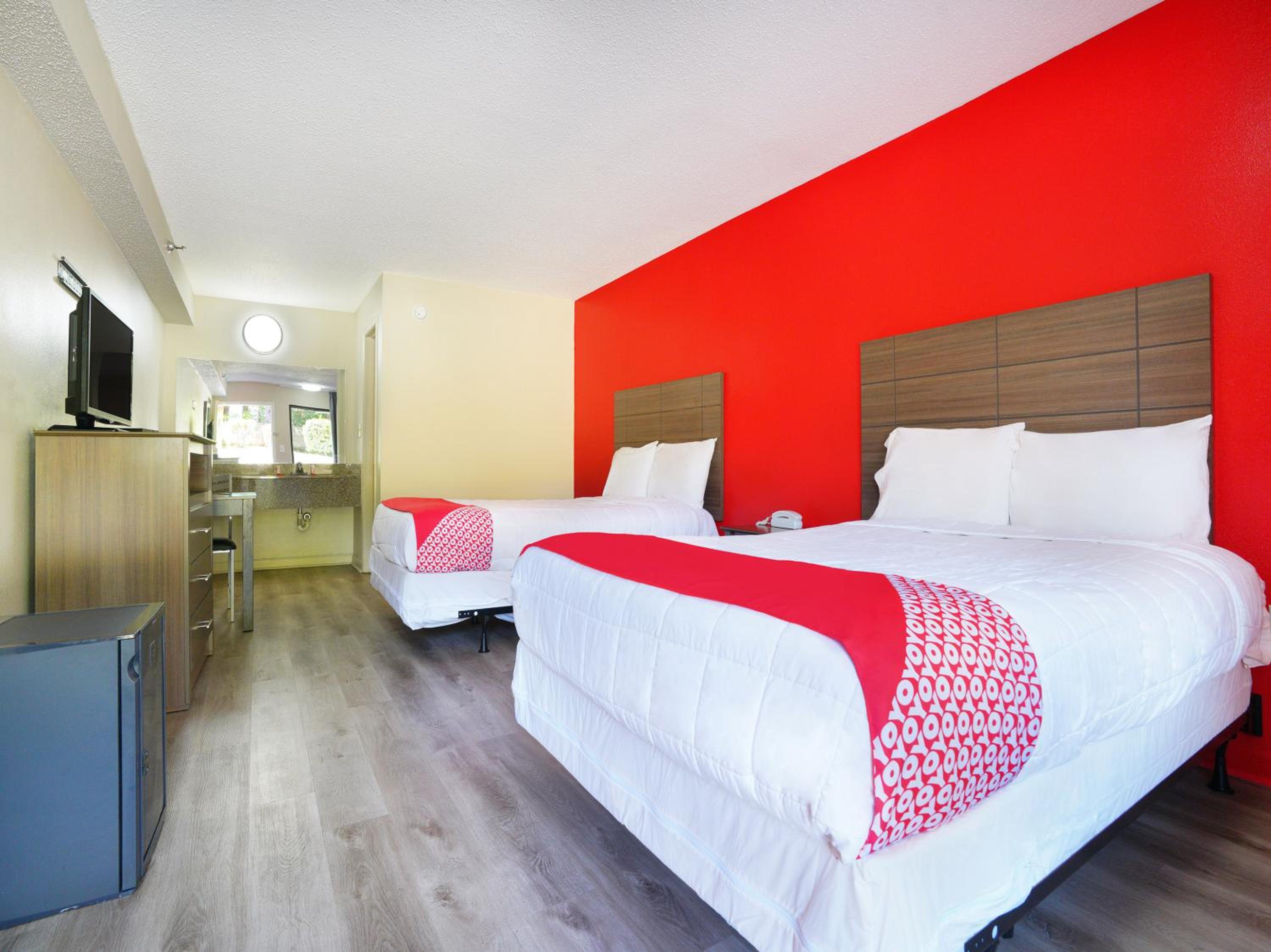 Queen Room with Two Queen Beds - Photo 1