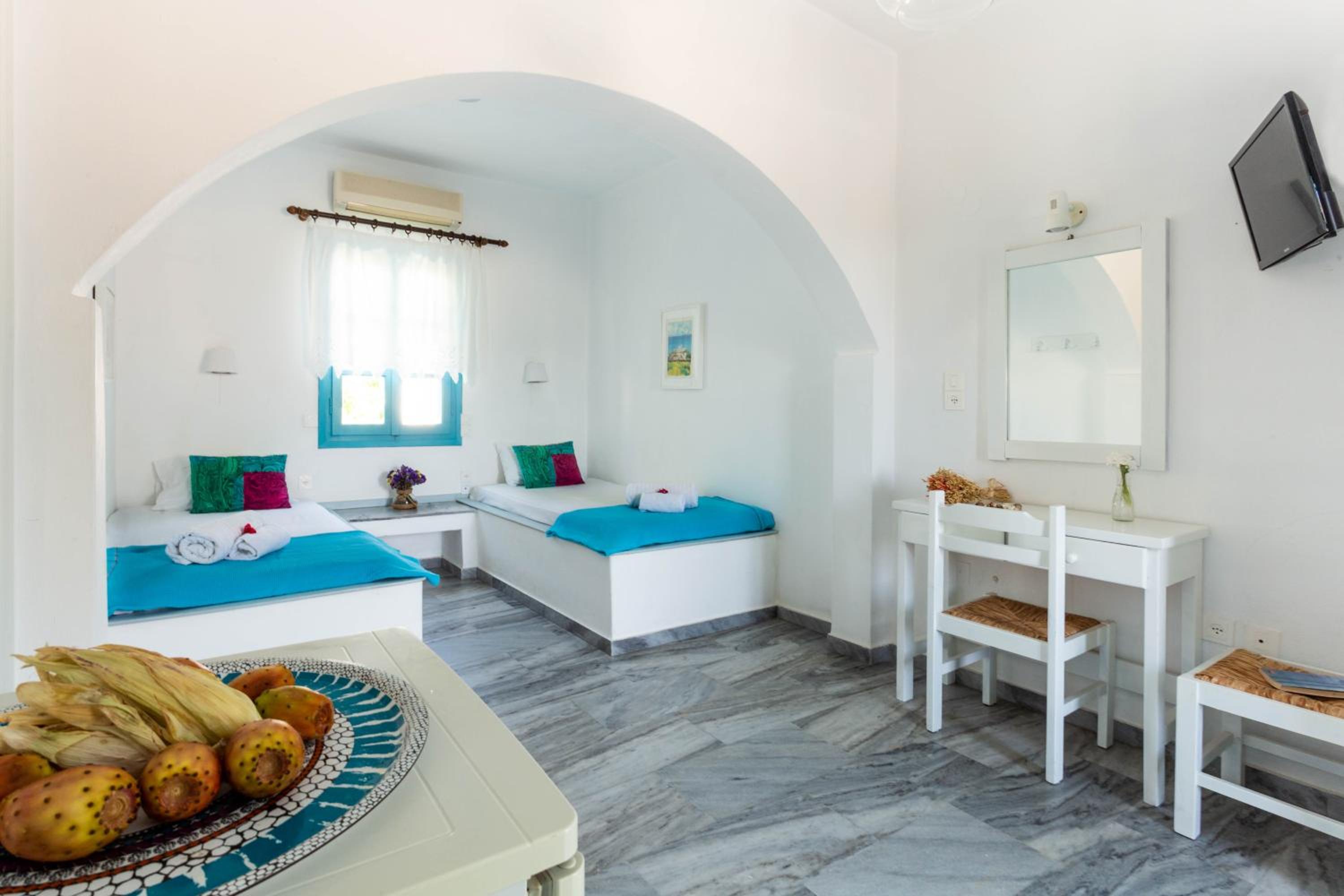 Twin Room with Mountain View