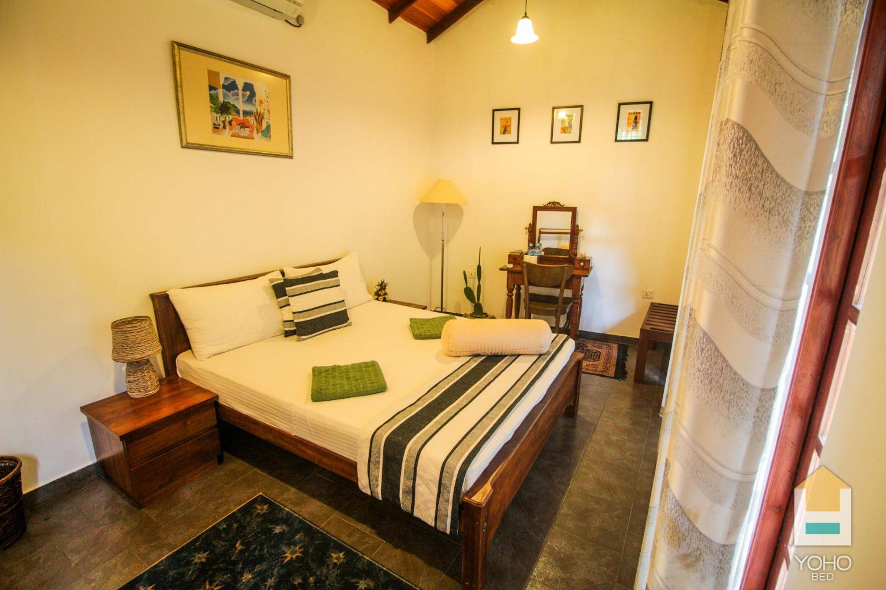Standard Double Room with Complimentary One-Way Airport Transfer (Pickup OR Drop) photo 2