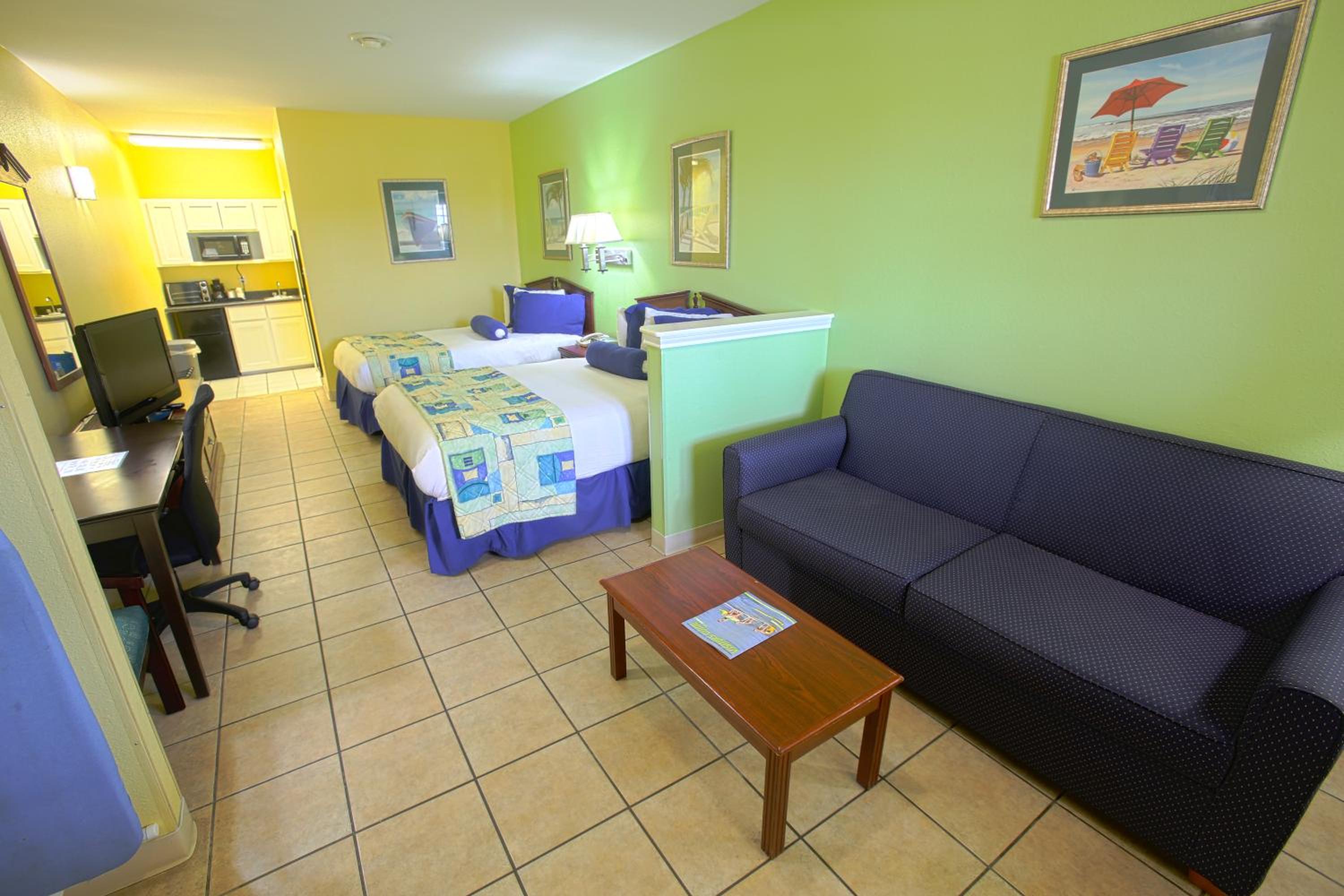 2 Queen Deluxe Suite - 1st Floor - Photo 10