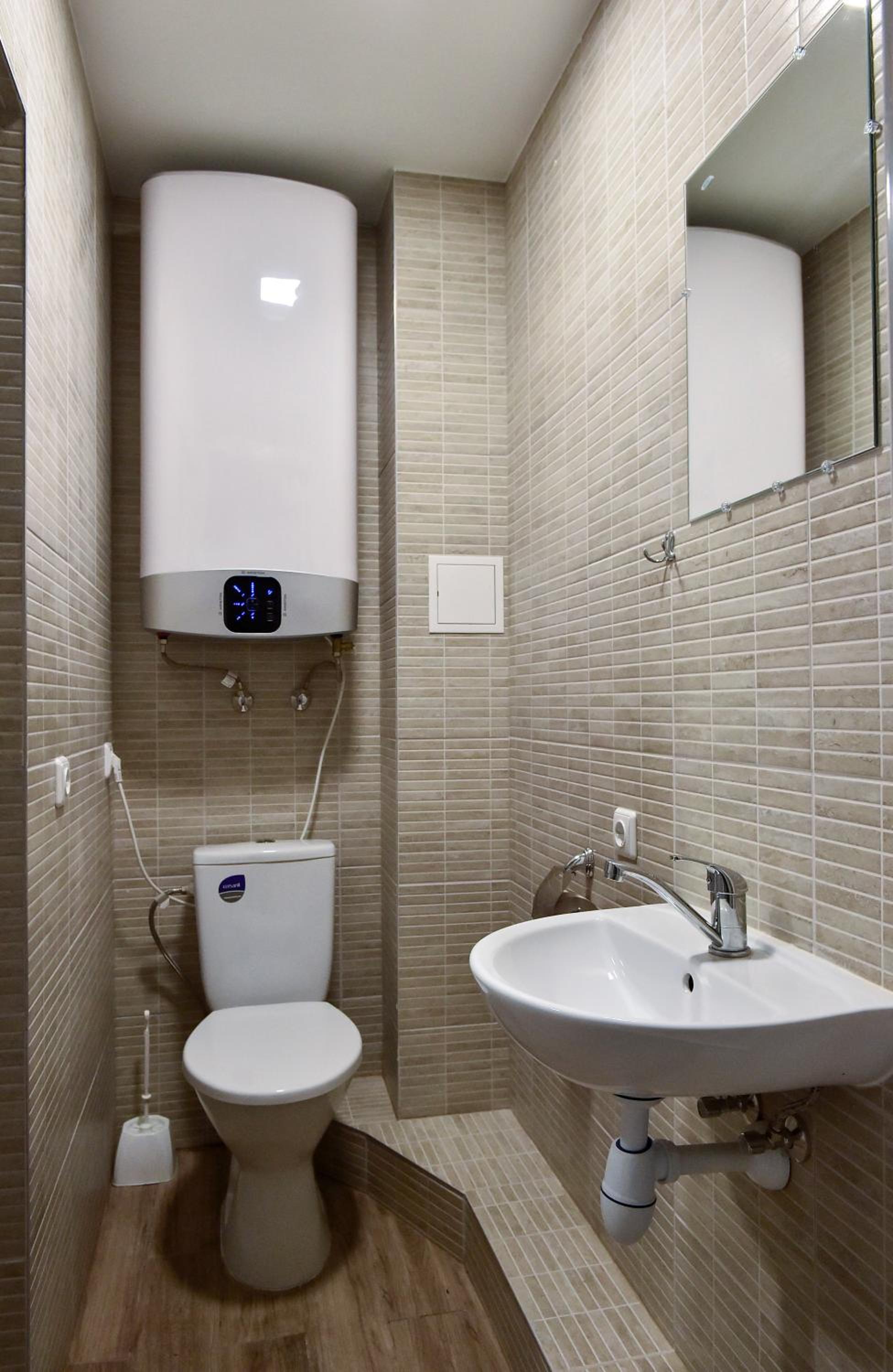 Twin Room with Private Bathroom - Photo 6