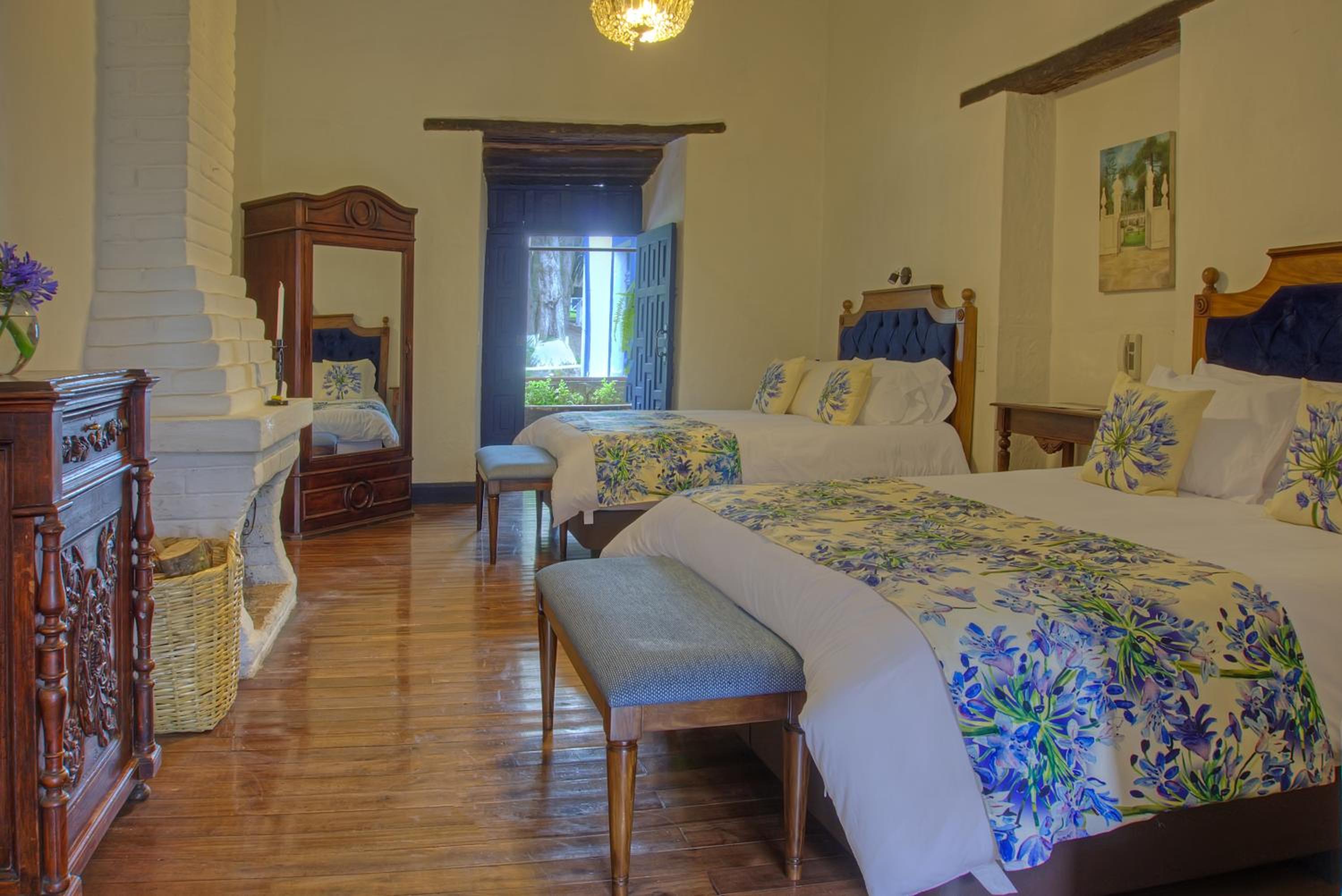 Deluxe Family Room
