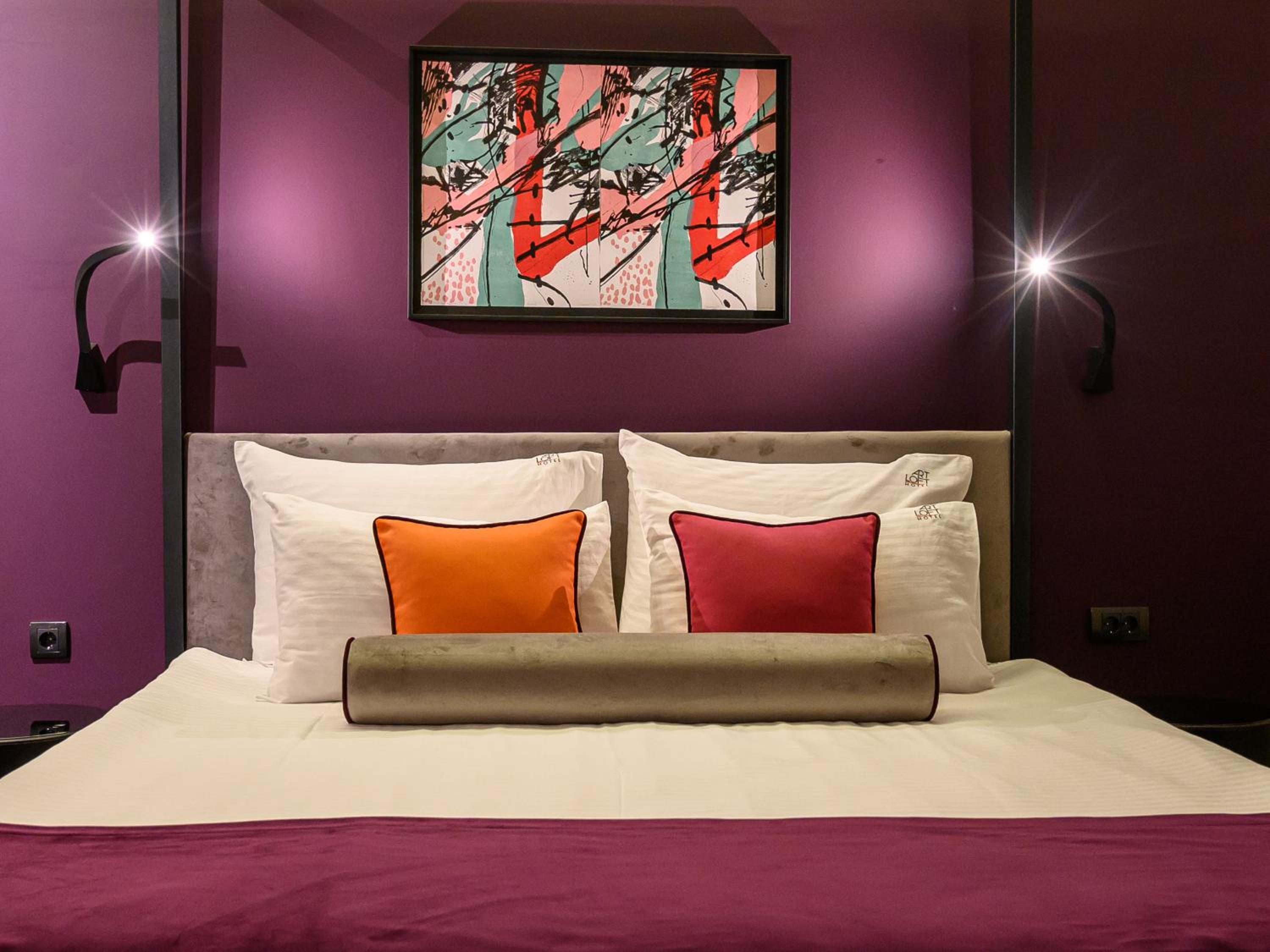 Deluxe King Room photo 2