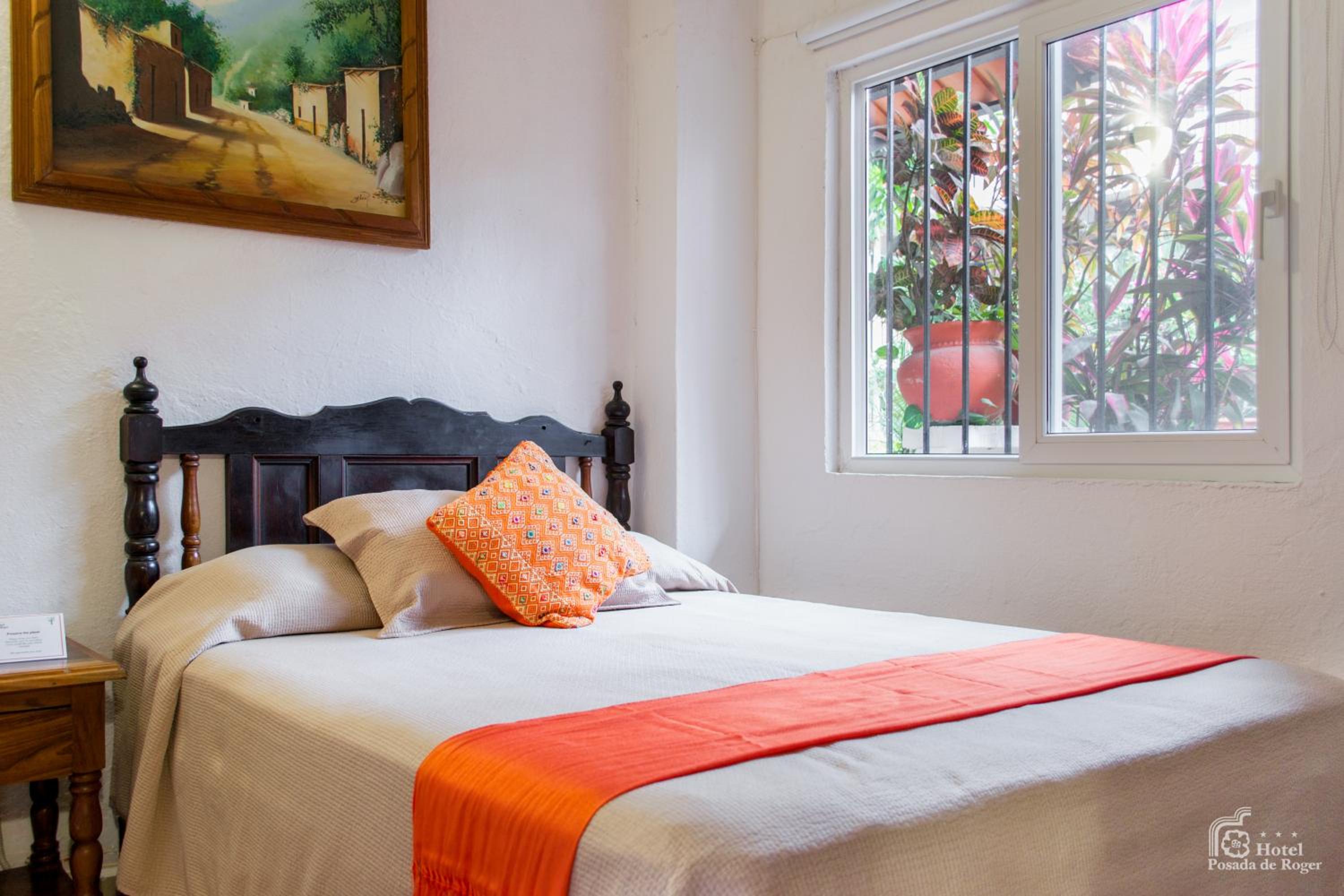 Double Room with Two Double Beds - Photo 17