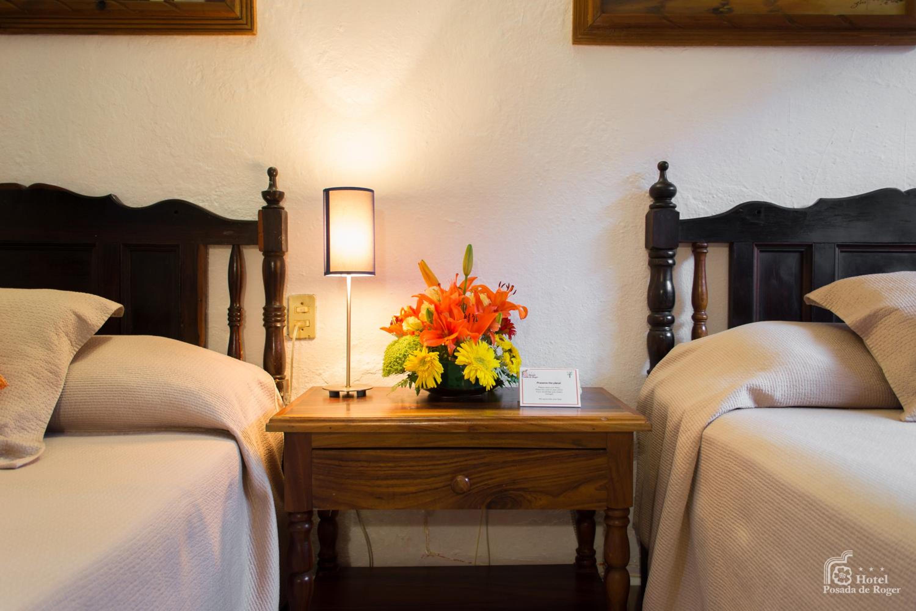 Double Room with Two Double Beds - Photo 20