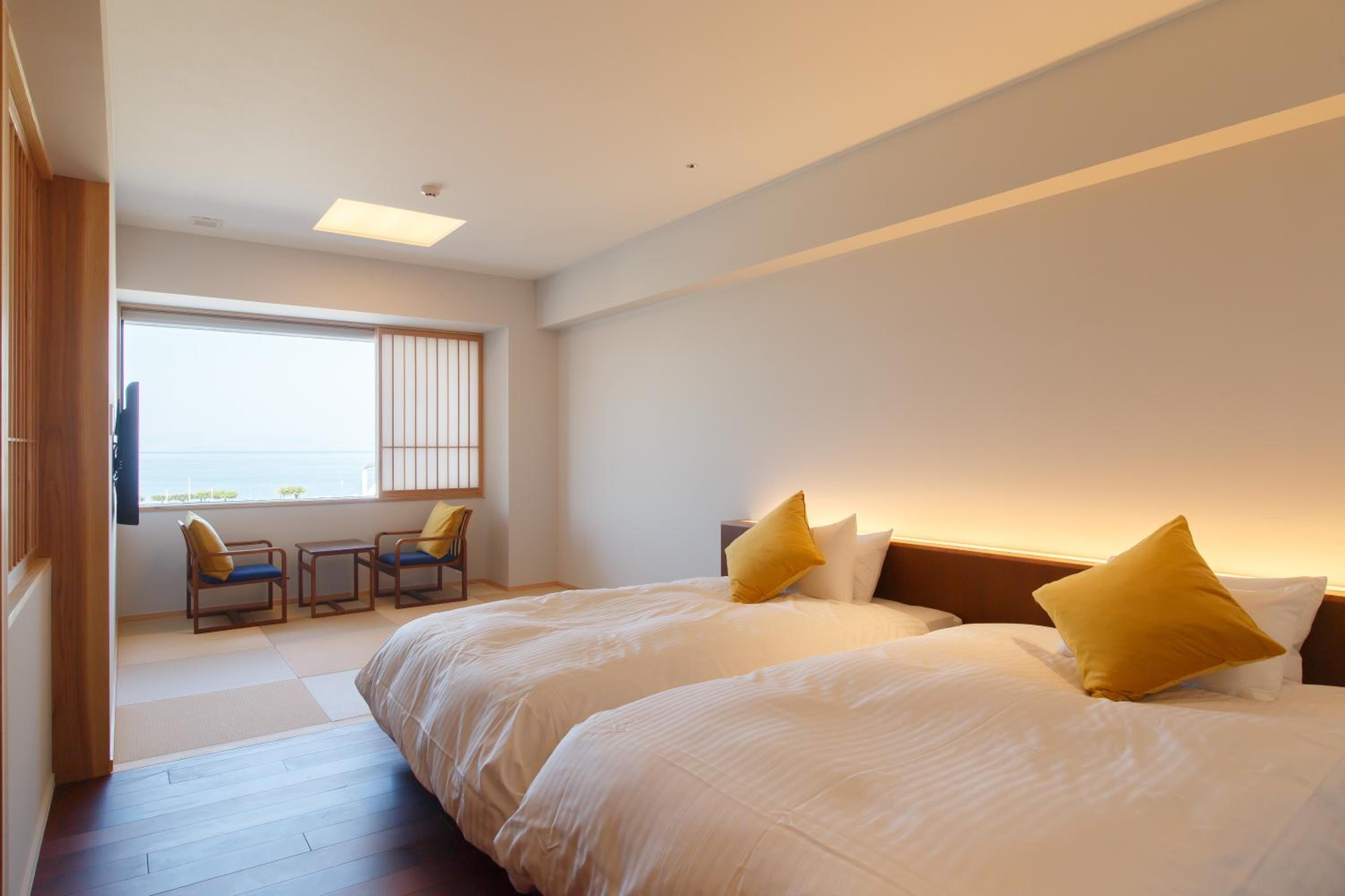 Standard Room with Tatami Area and Hot Spring Bath - Photo 1