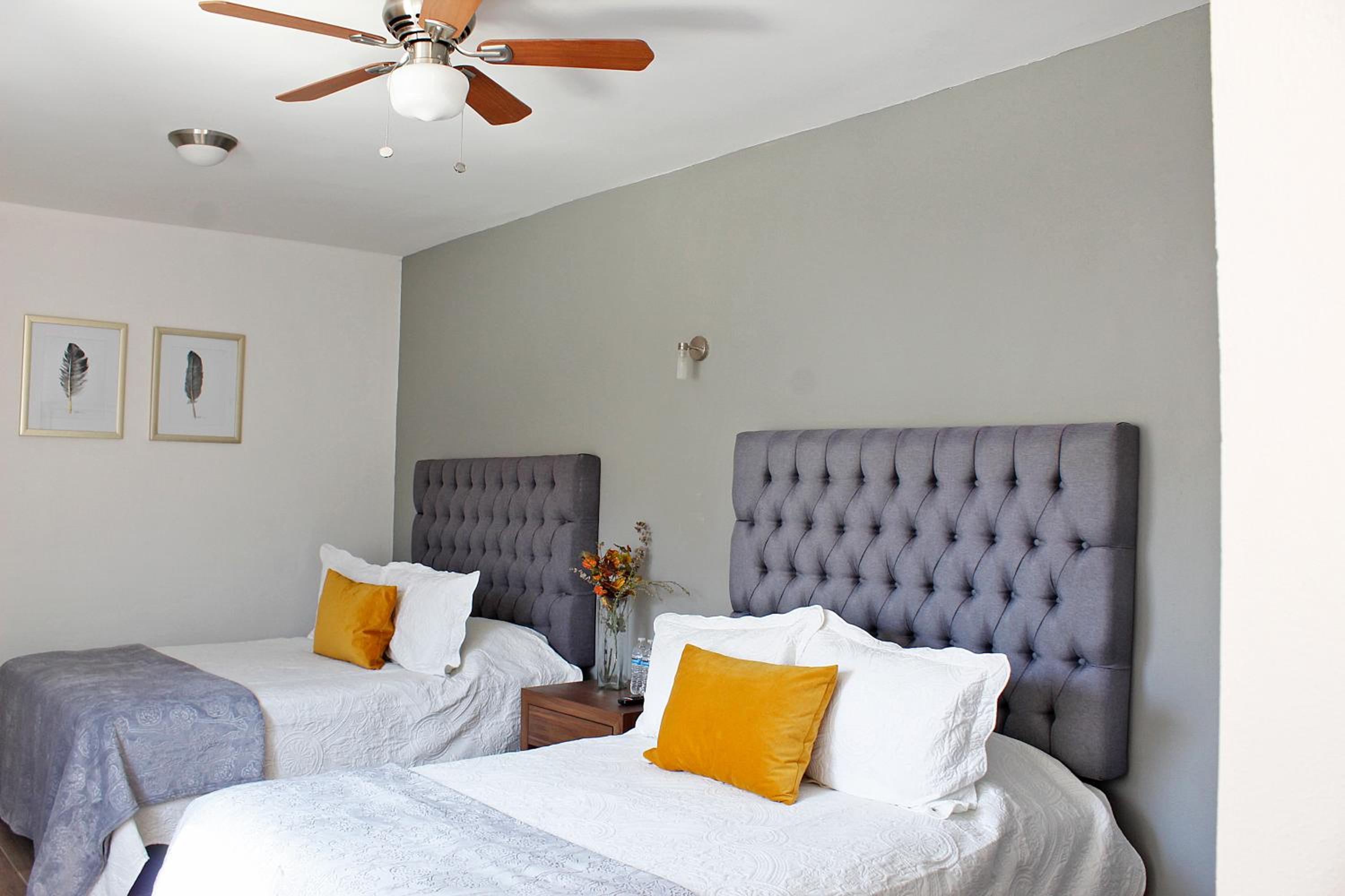 Twin Room - Photo 4
