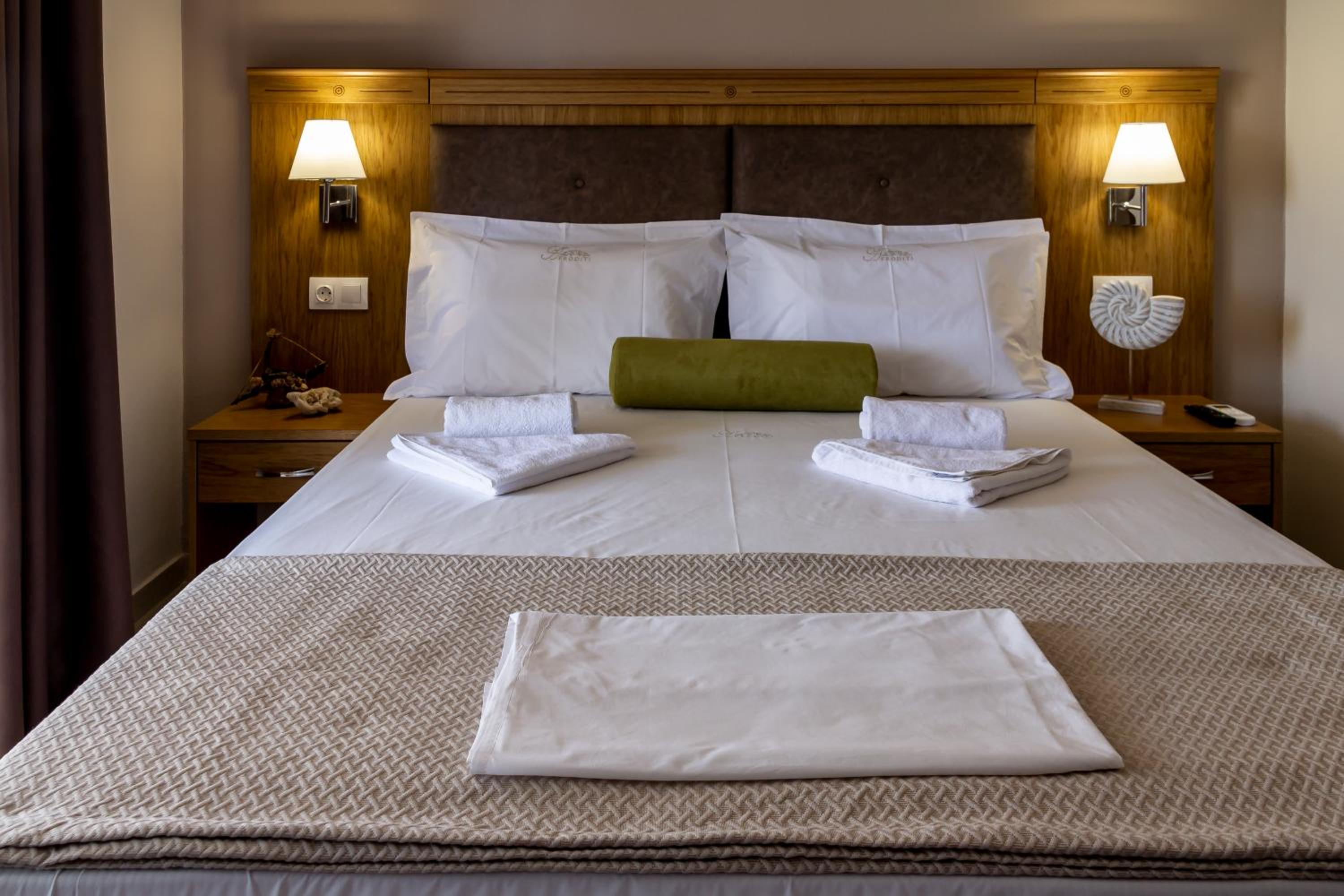 Deluxe Double Room - Photo 7