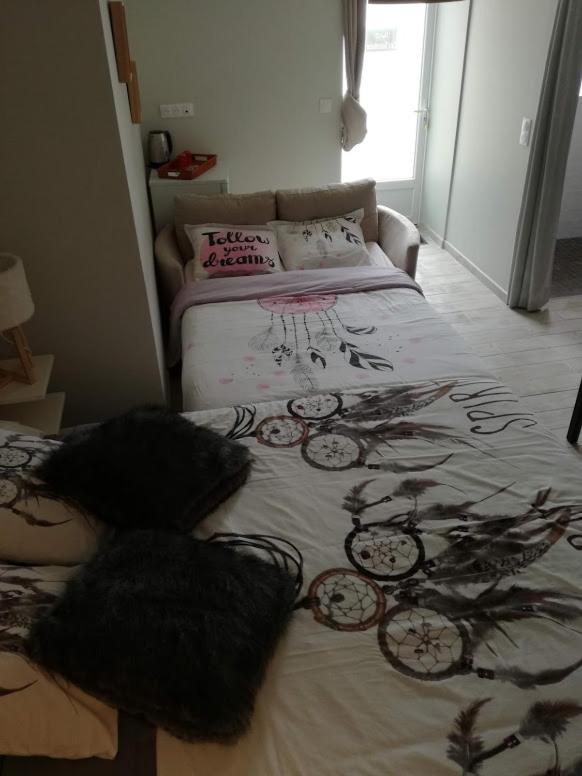 Double Room with Extra Bed - Photo 16